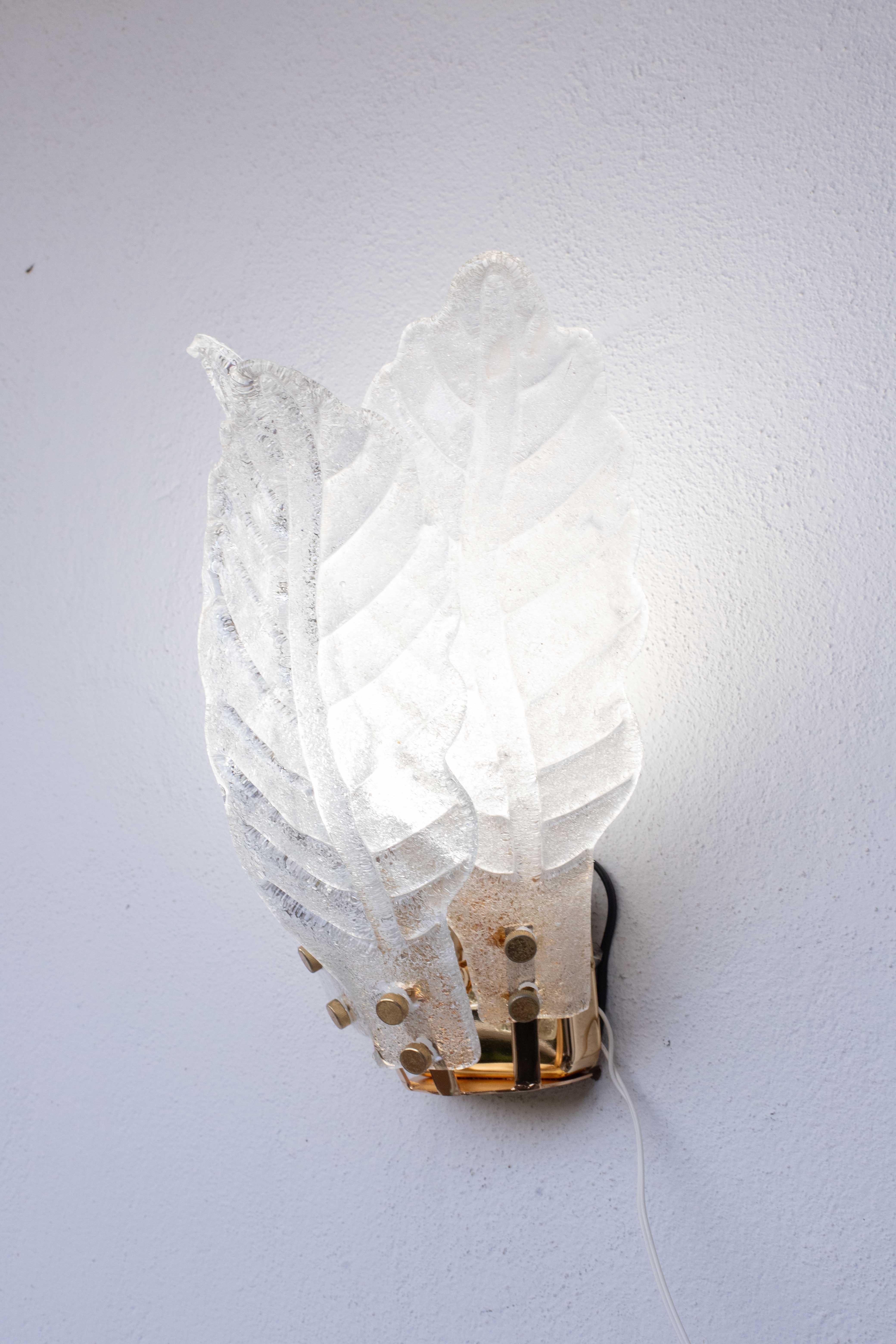 2er-Set Florenz, Elegante Murano Wandleuchte Transparente Blätter, 1970 im Angebot 6