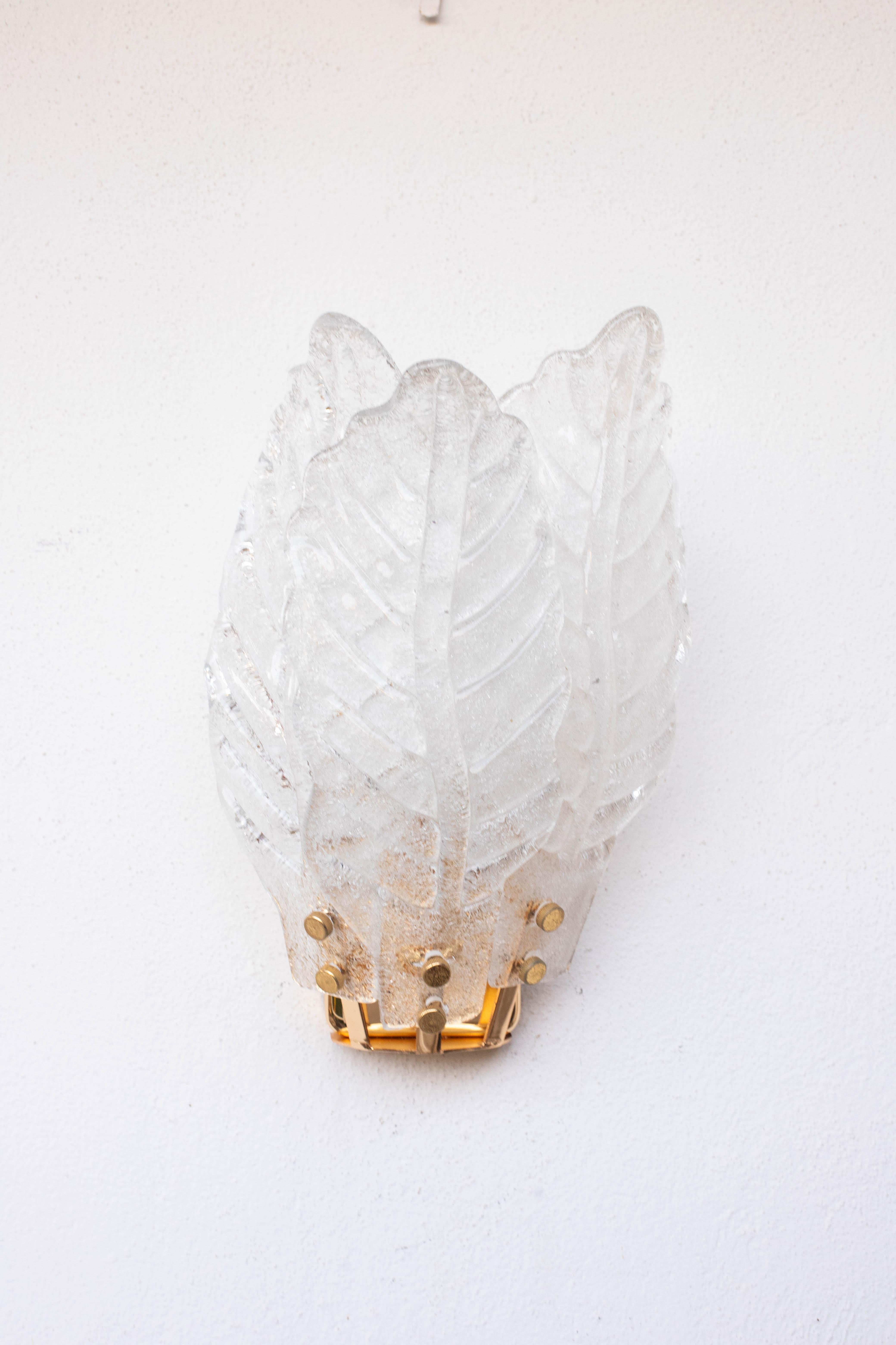 2er-Set Florenz, Elegante Murano Wandleuchte Transparente Blätter, 1970 im Zustand „Gut“ im Angebot in Roma, IT