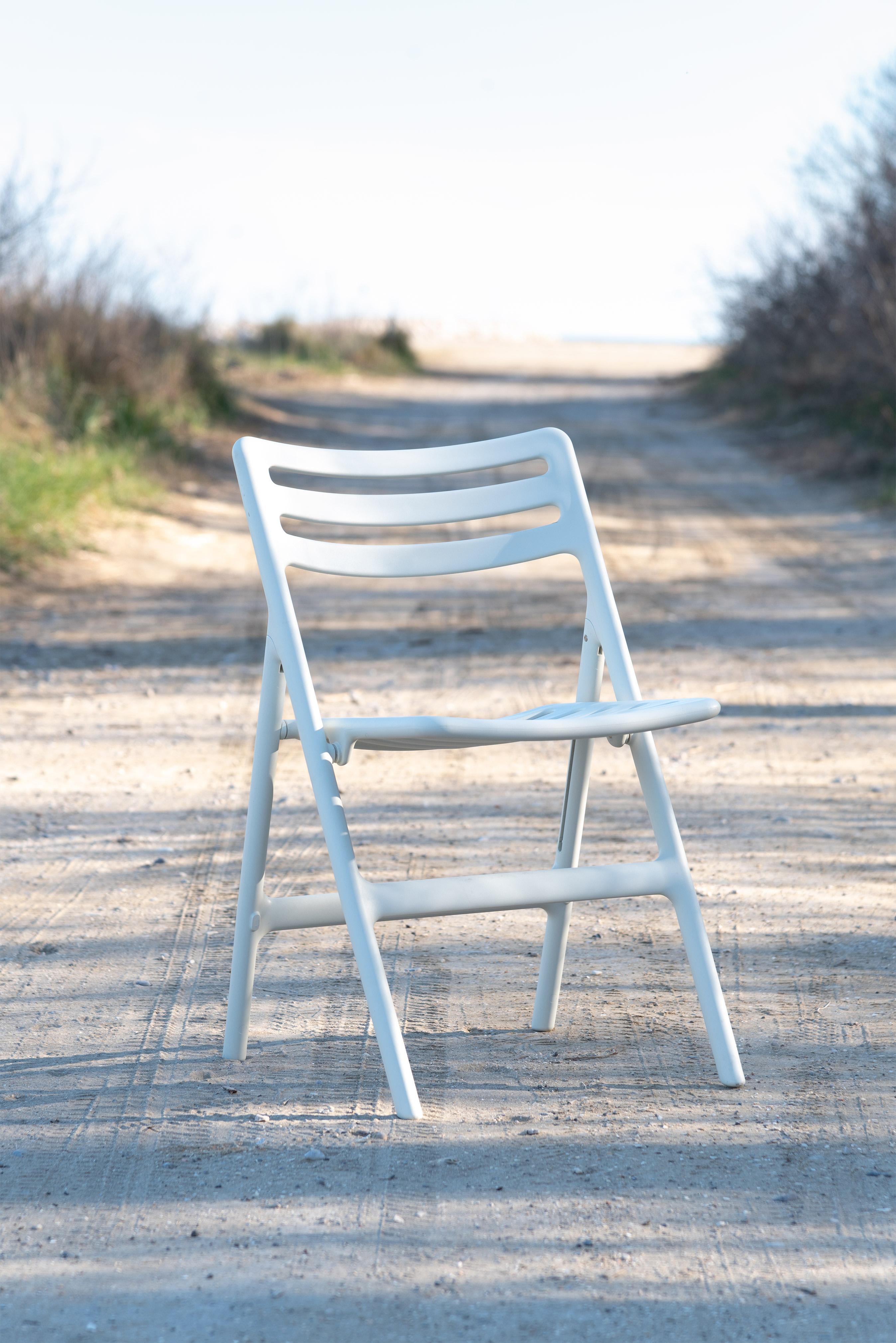 XXIe siècle et contemporain Lot de 2 fauteuils pneumatiques pliants en blanc  par Jasper Morrison  pour Magis en vente
