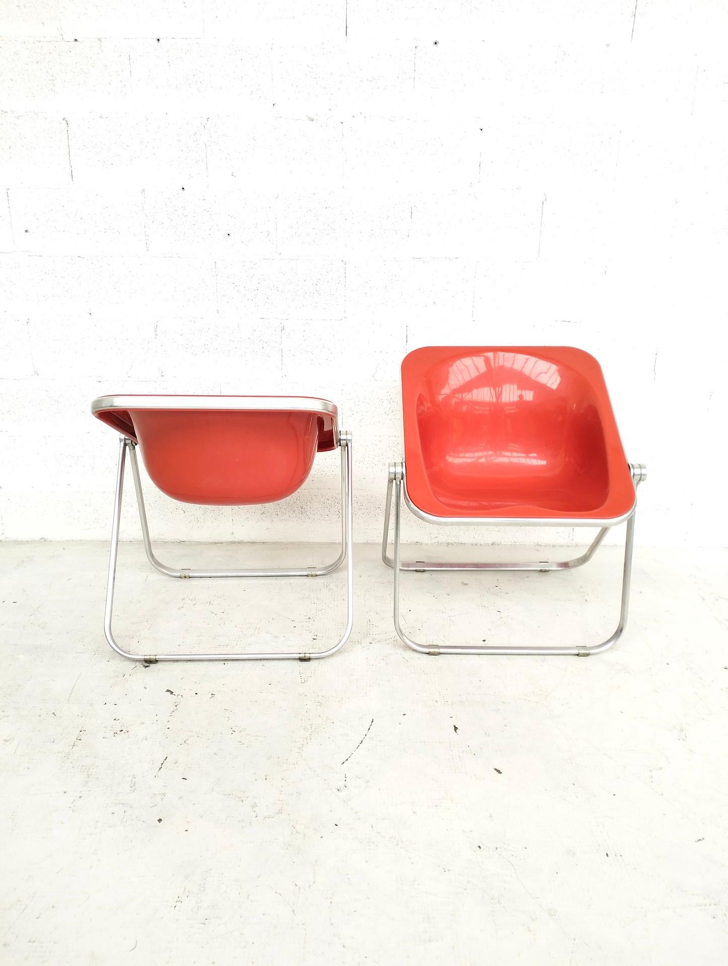 Set aus 2 klappbaren Sesseln Plona mod. von G. Piretti für Anonima Castelli, 70er Jahre im Angebot 1