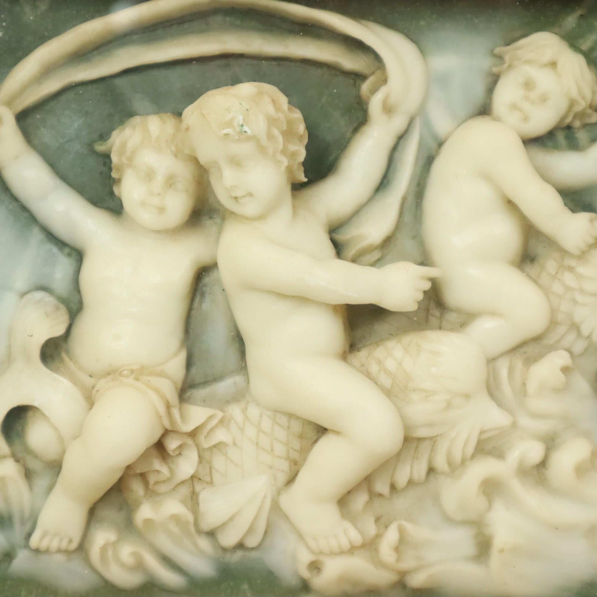 Juego de 2 placas enmarcadas Alabastro Biggs and Sons London en venta 3