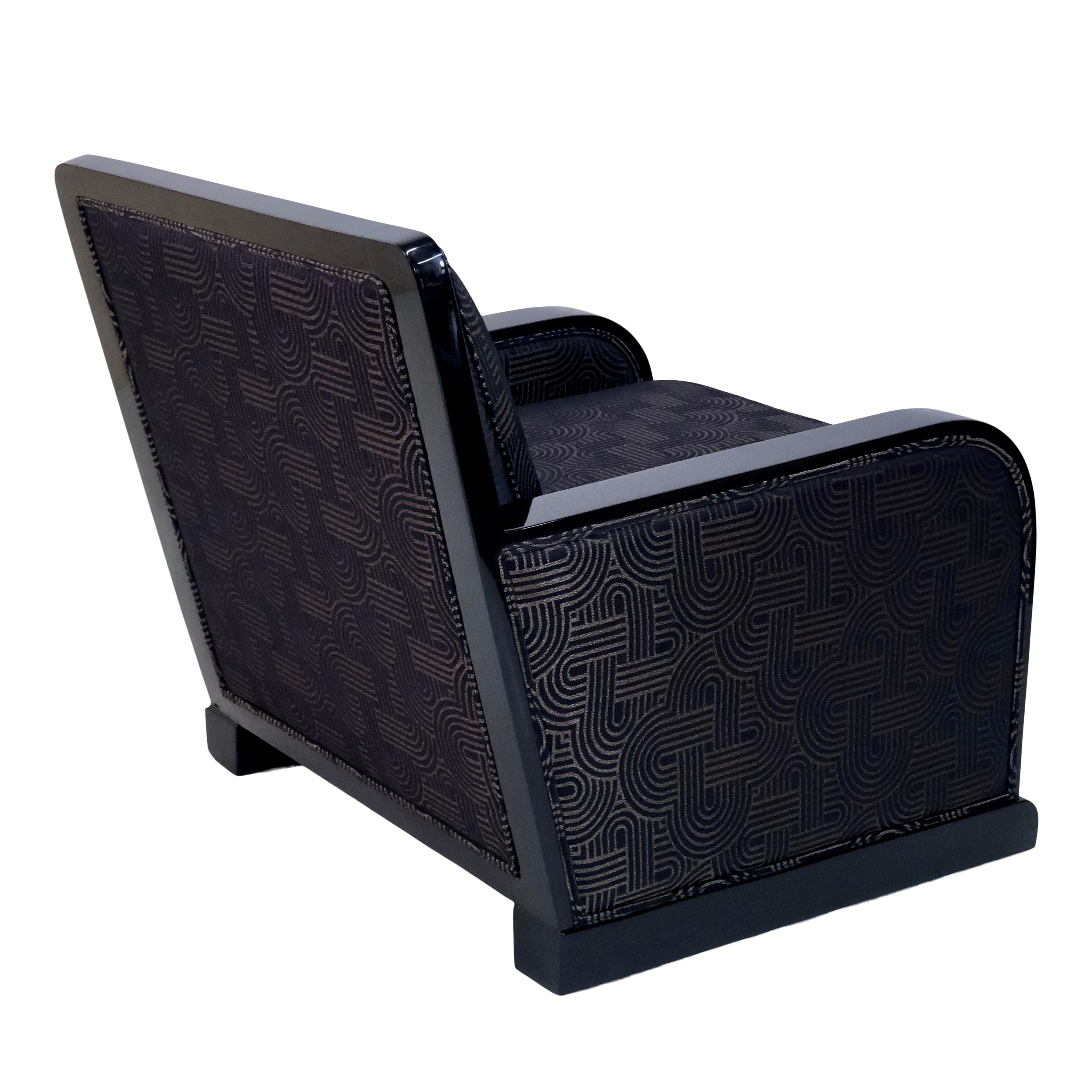 Tissu Ensemble de 2 fauteuils club Art Déco français en laque noire avec motif Art Déco