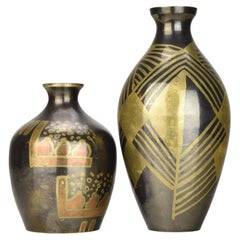 Lote de 2 Jarrones Cubistas Franceses Art Decó de Bronce con Pátina Dinanderie