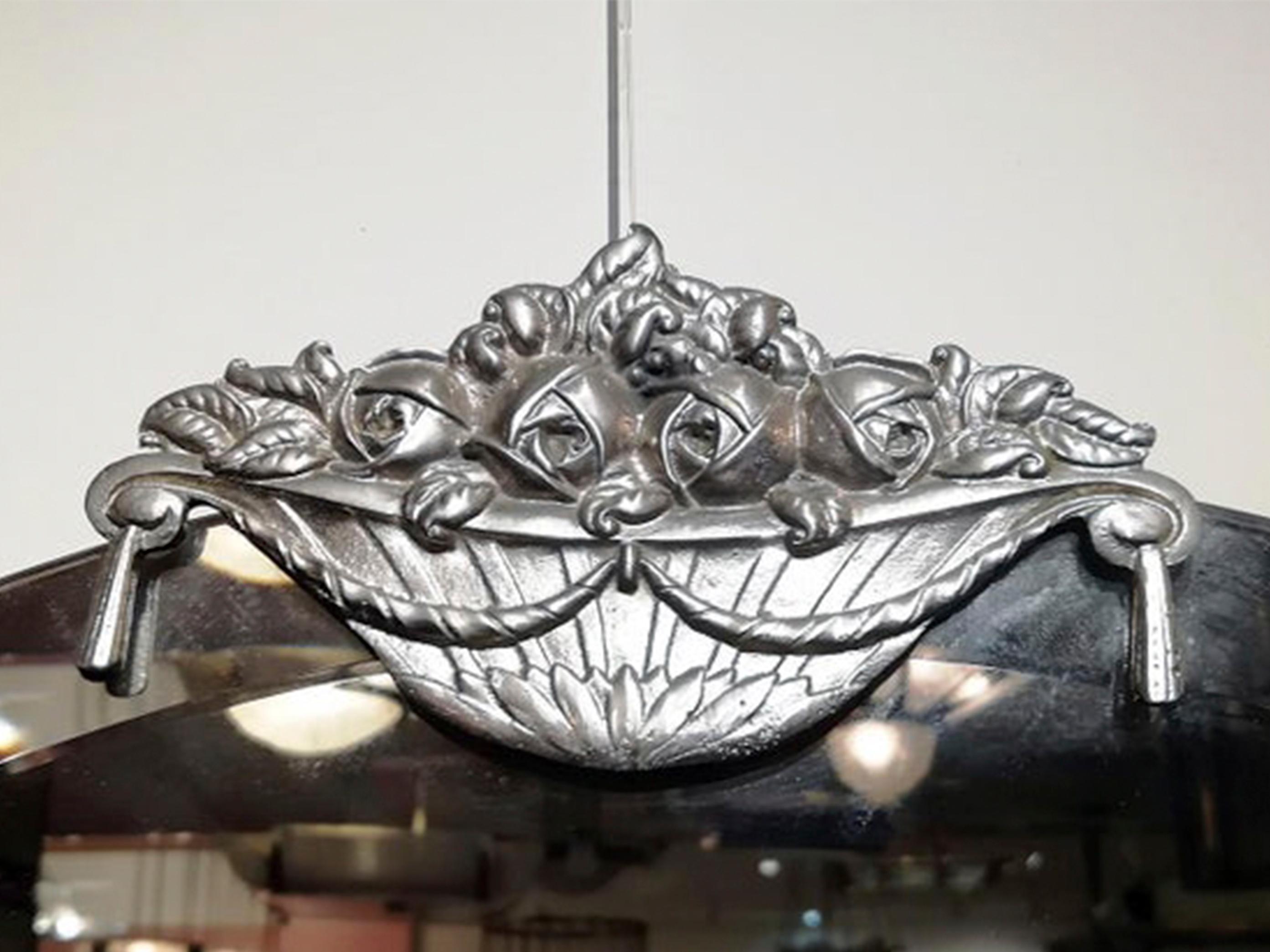 Set di 2 specchi da parete nichelati in stile Art&Deco francese, circa anni '80 in vendita 1