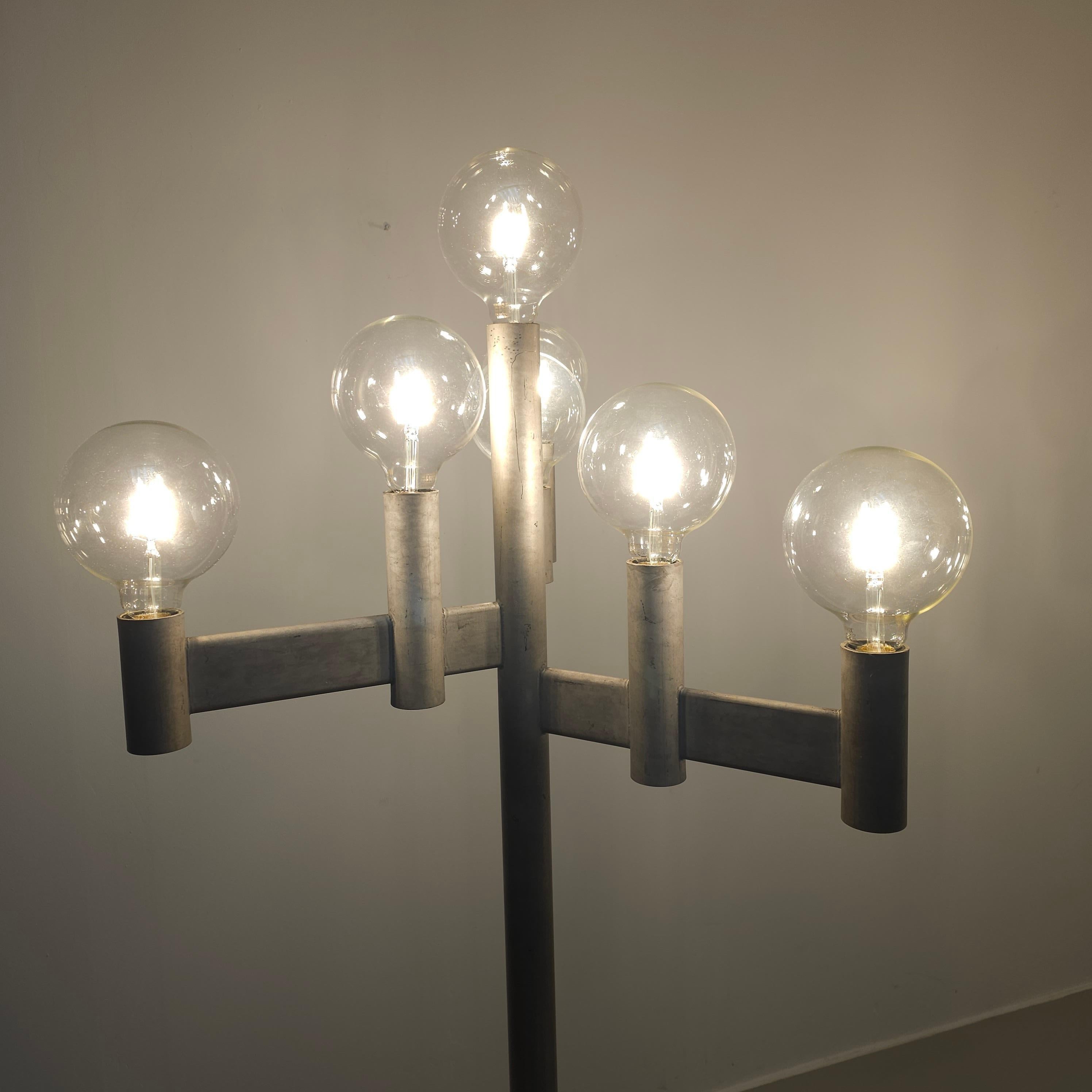 20th Century Set of 2 galvanized Brutalist floor lamps For Sale