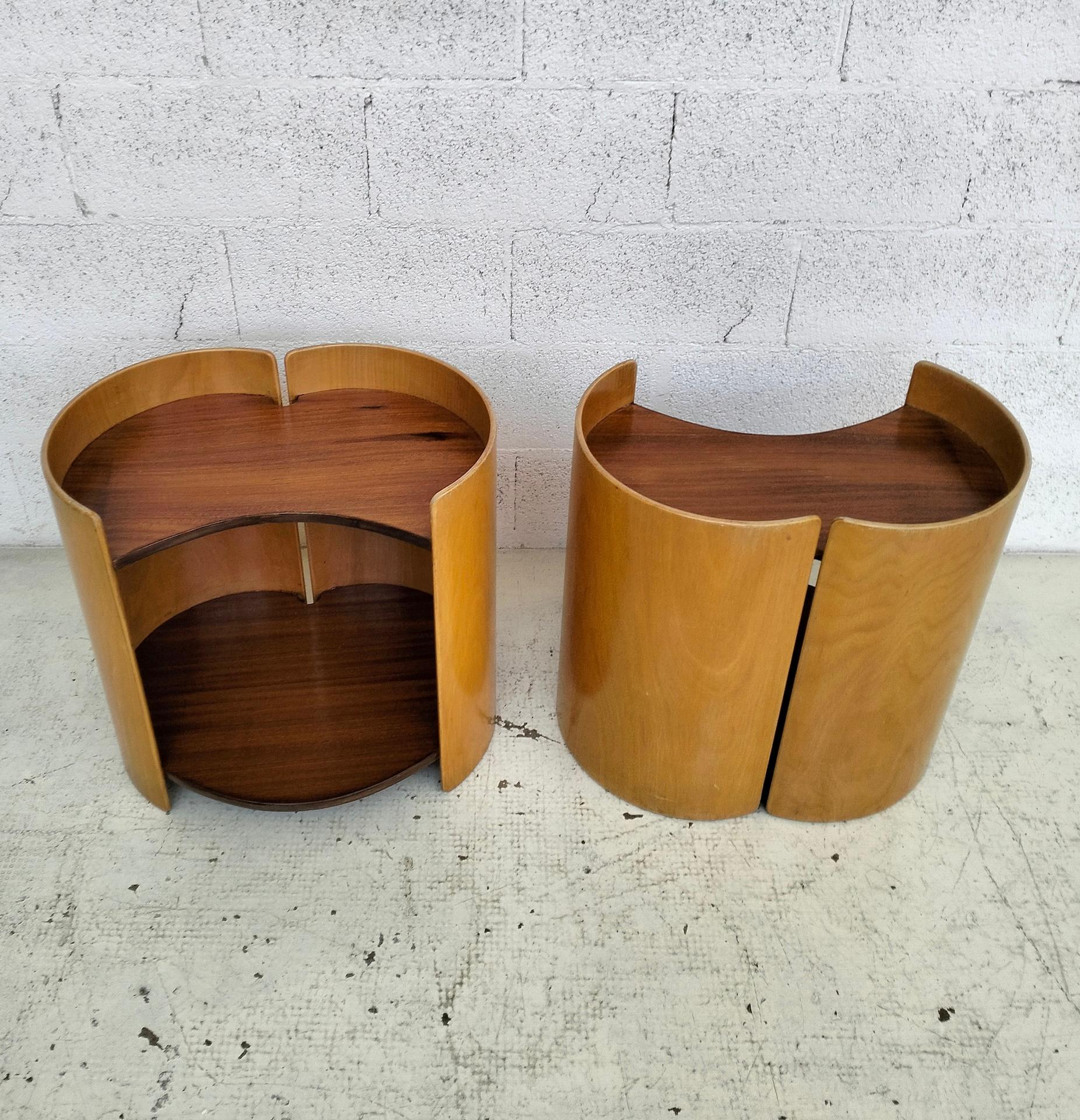 Mid-20th Century Set of 2 Gea wooden side tables by Kazuhide Takahama for Gavina, 1960s. For Sale