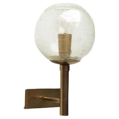 Satz von 2 deutschen Wandleuchtern aus Messing und Glas aus der Mitte des Jahrhunderts von Doria Leuchten