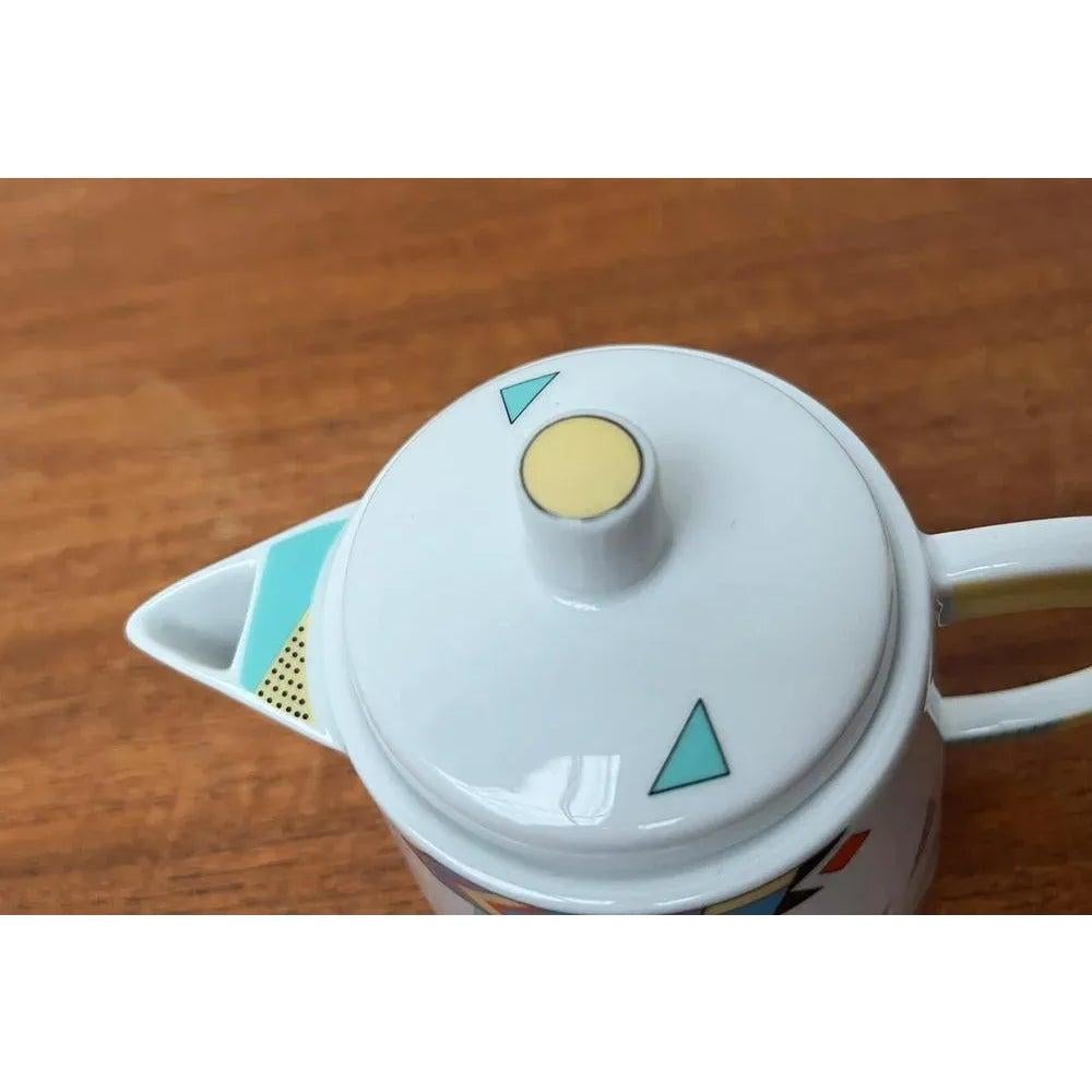 Satz von 2 deutschen postmodernen Teekannen oder Couchtischen mit Tasse von Seltmann Weiden im Angebot 3
