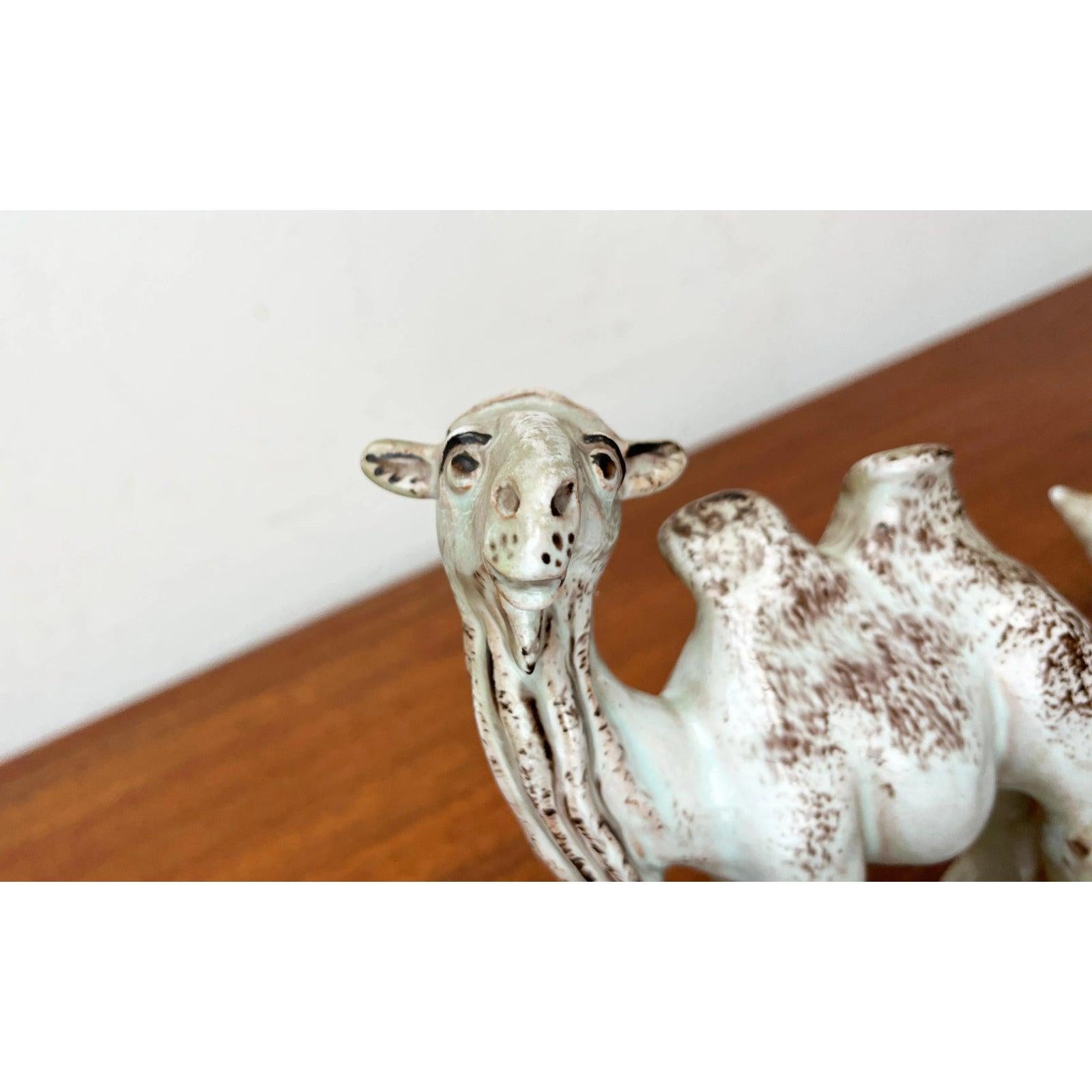 Set of 2 German Studio Pottery Camel and Rhino Figures from Hamelner Töpferei For Sale 7