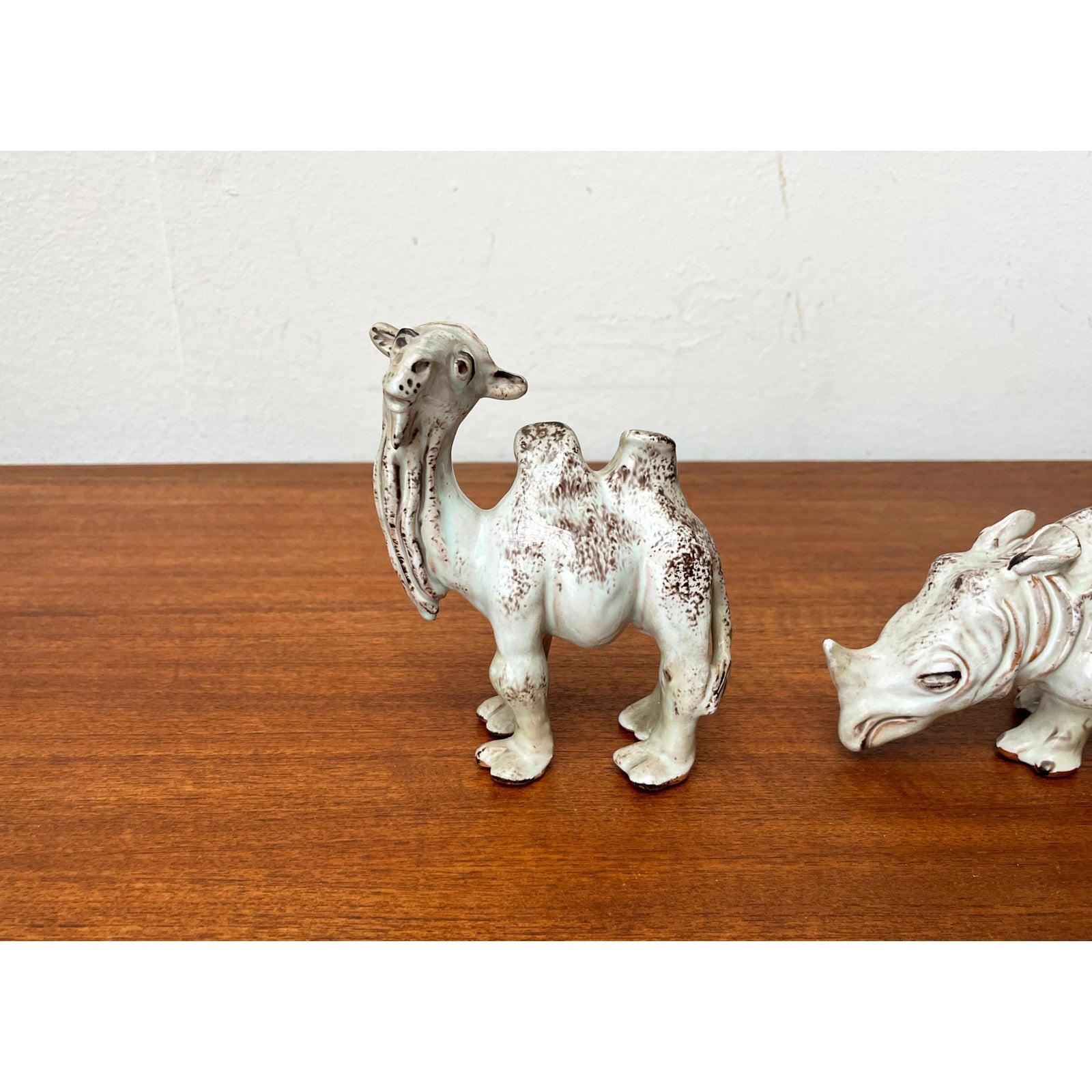 Set of 2 German Studio Pottery Camel and Rhino Figures from Hamelner Töpferei For Sale 1