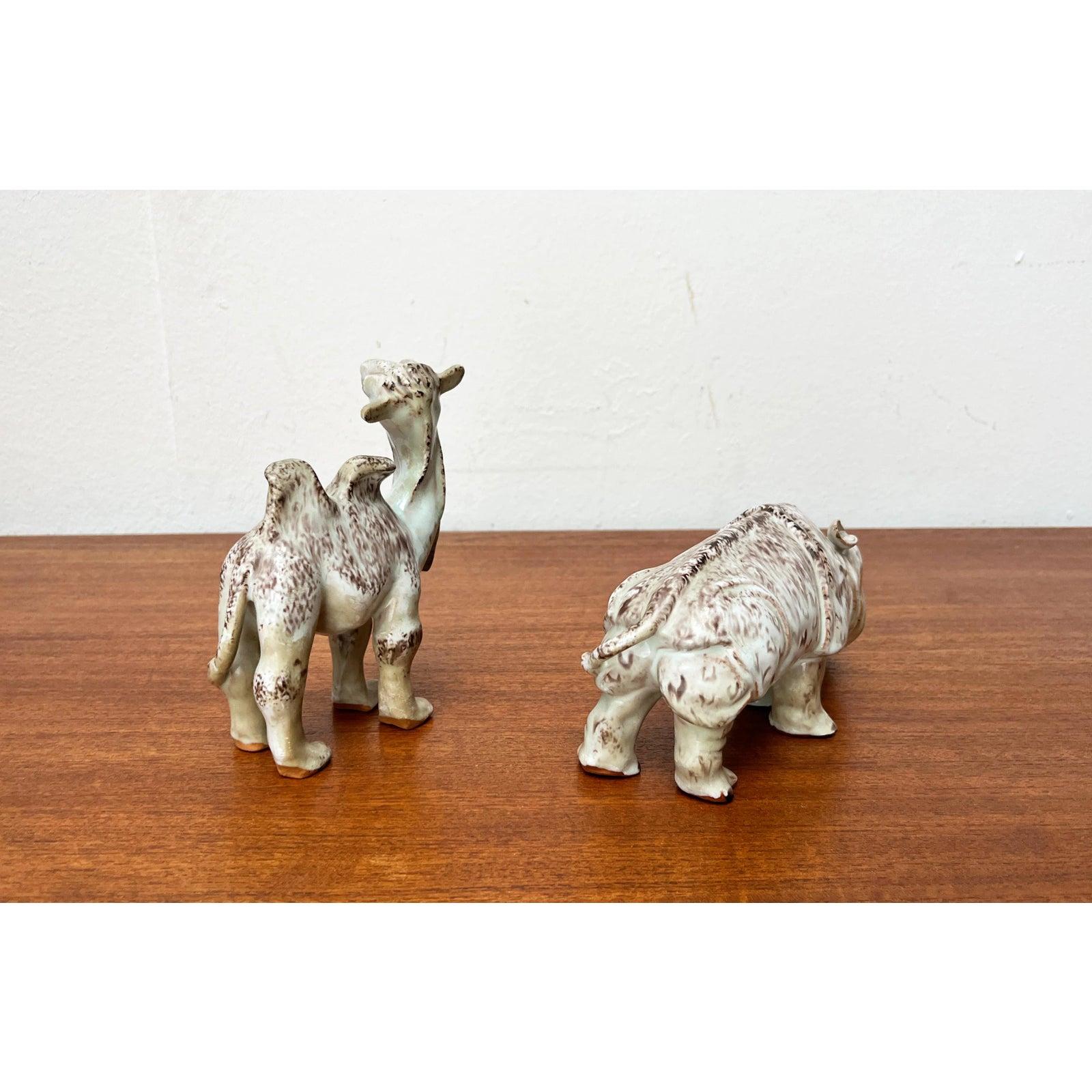Set of 2 German Studio Pottery Camel and Rhino Figures from Hamelner Töpferei For Sale 4
