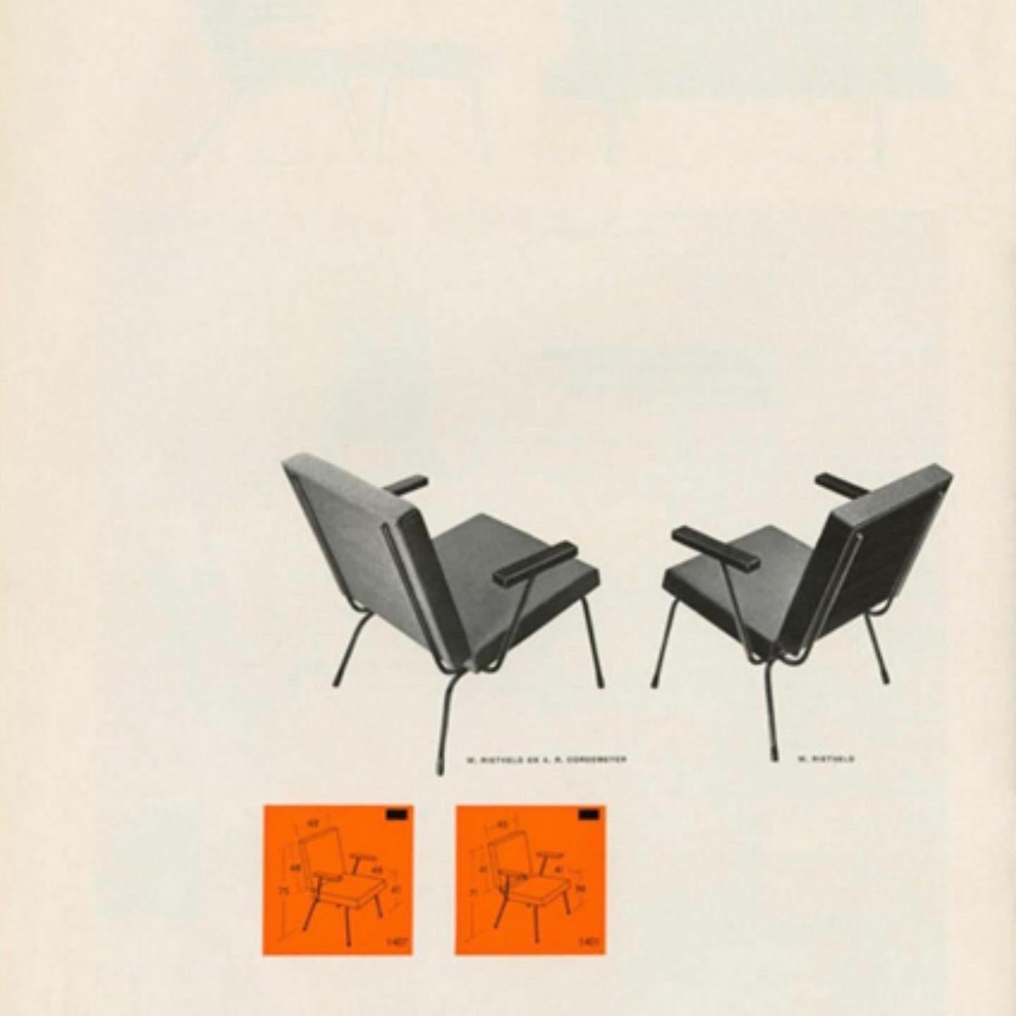 Dutch Set of 2 Gispen 1407 Armchairs in Vinyl by Wim Rietveld & Andre Cordemeyer For Sale