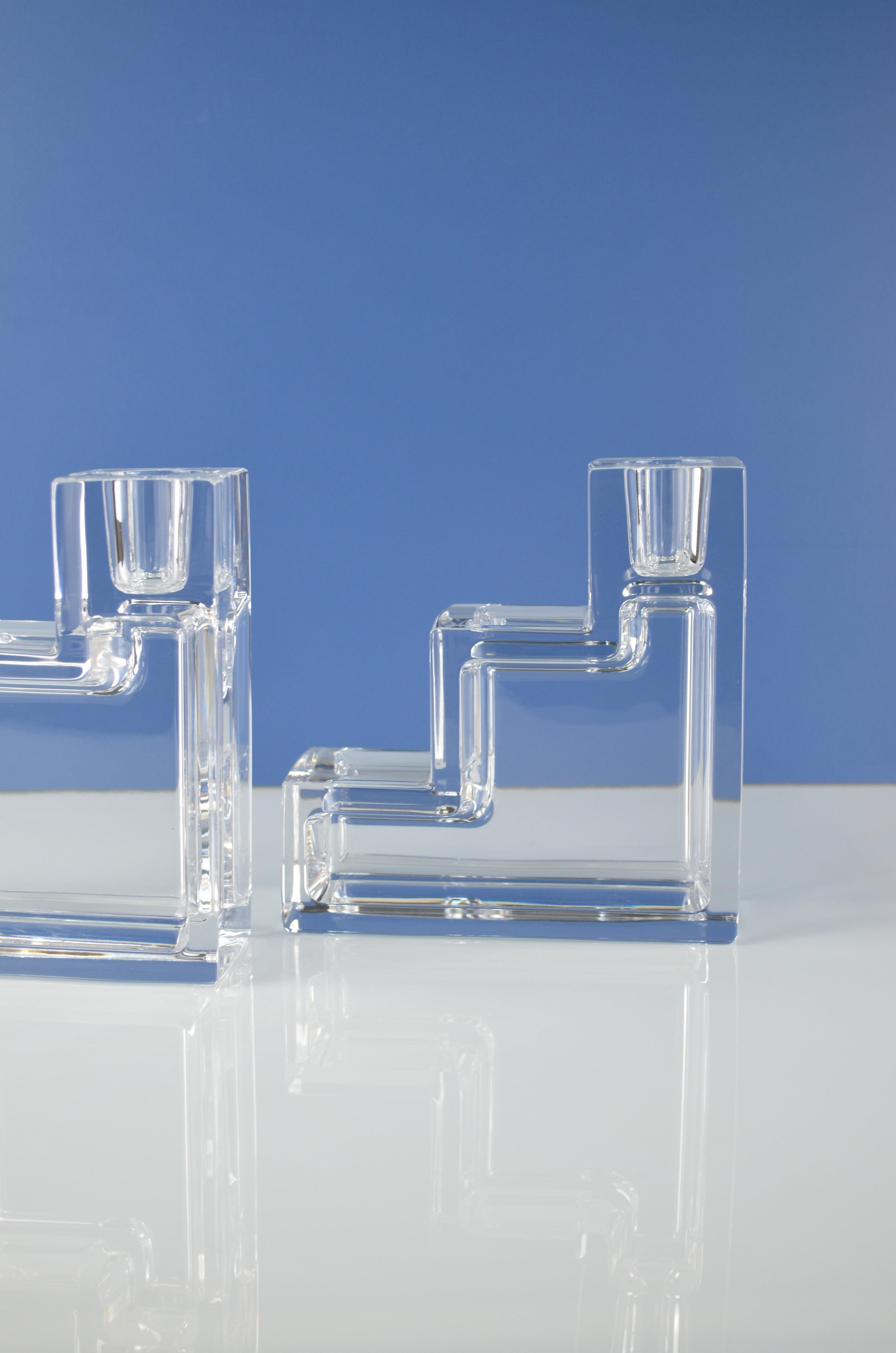 Set aus 2 Glas-Kerzenständern „Pristine Table Architecture“ von Wilber Orme (Mitte des 20. Jahrhunderts) im Angebot