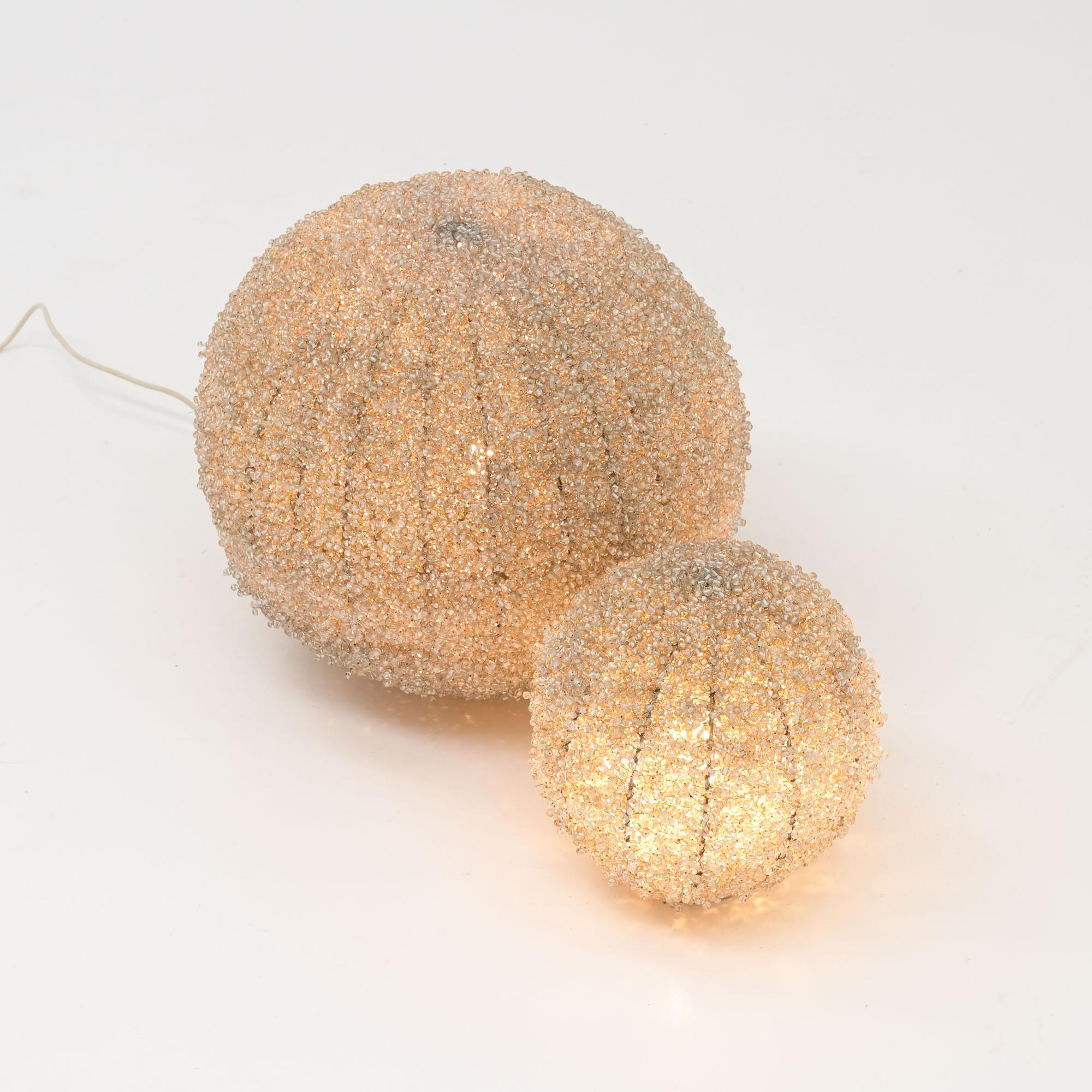 Mid-Century moderno Set di 2 lampade in vetro-perla in vendita