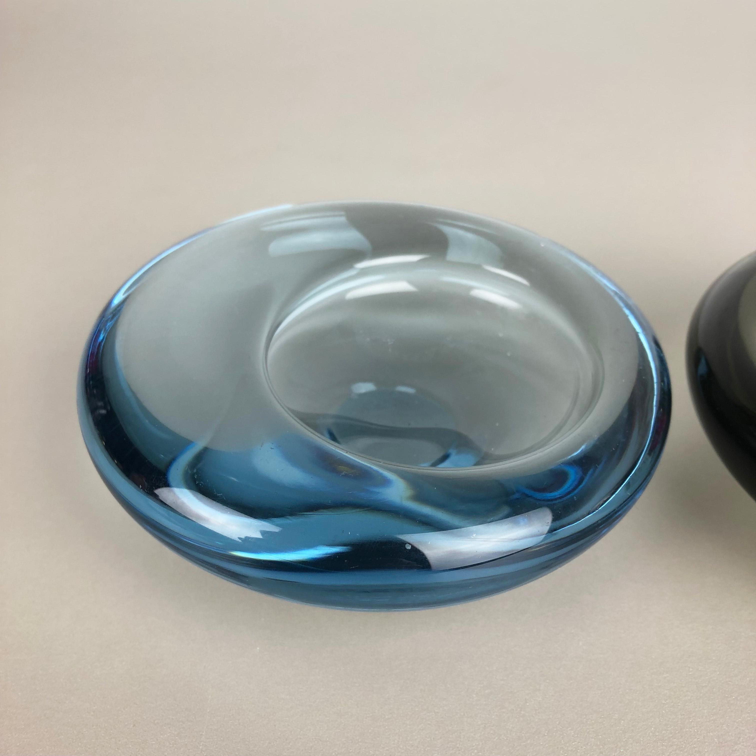 Verre Ensemble de 2 éléments en forme de bol en coquillage en verre de Per Lutken pour Holmegaard, Danemark, années 1960 en vente