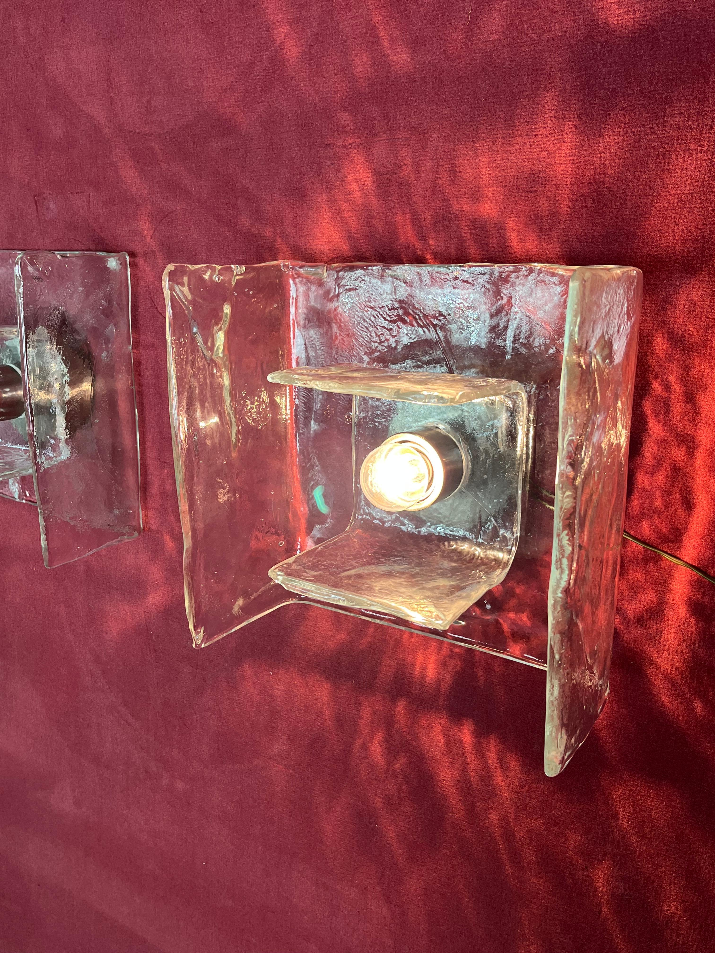 Juego de 2 lámparas de pared de cristal de Carlo Nason para Kalmar, años 60 en Bueno estado para la venta en Palermo, IT