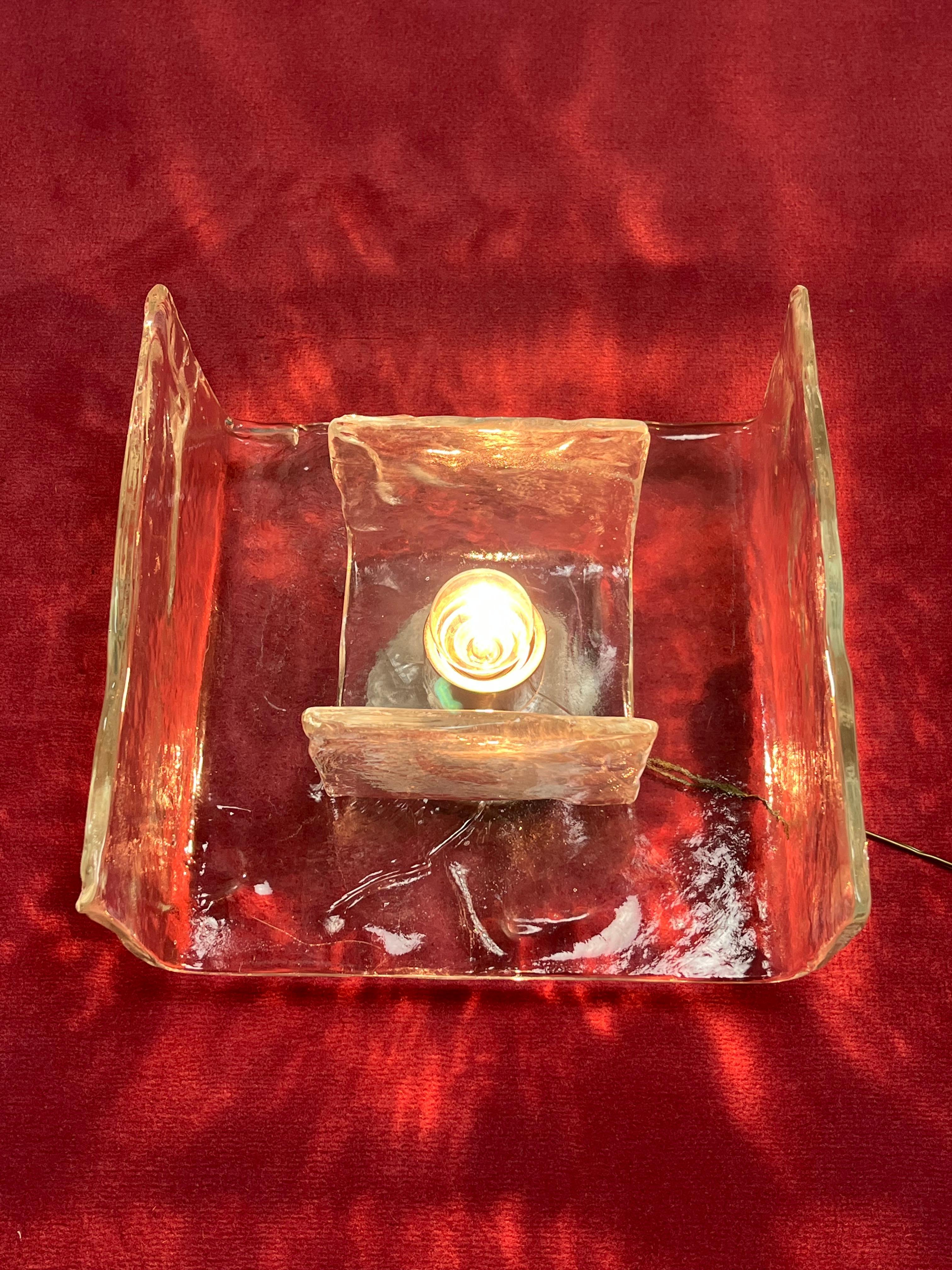 Juego de 2 lámparas de pared de cristal de Carlo Nason para Kalmar, años 60 en venta 2