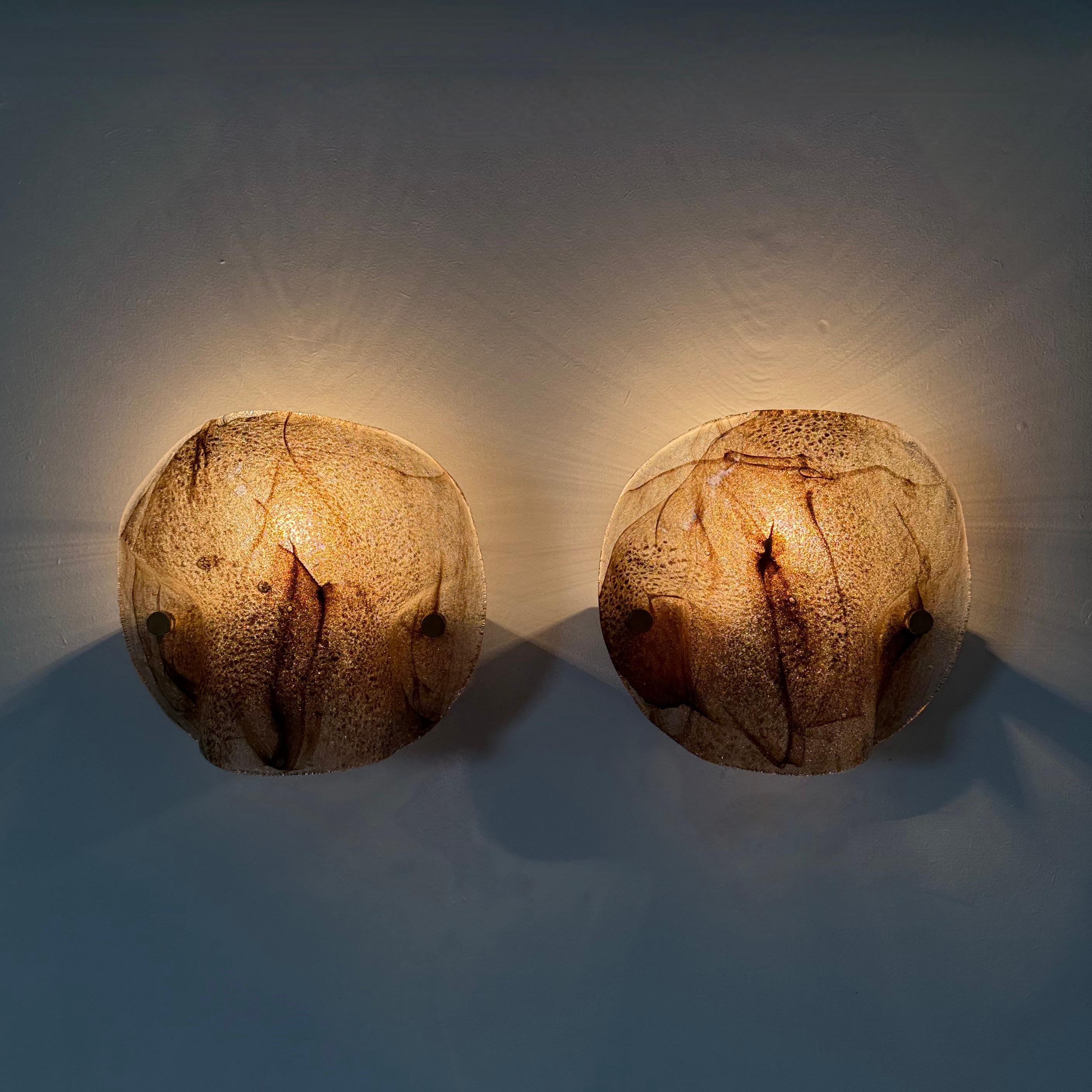 Juego de 2 apliques de cristal scone , años 70 en Bueno estado para la venta en Delft, NL