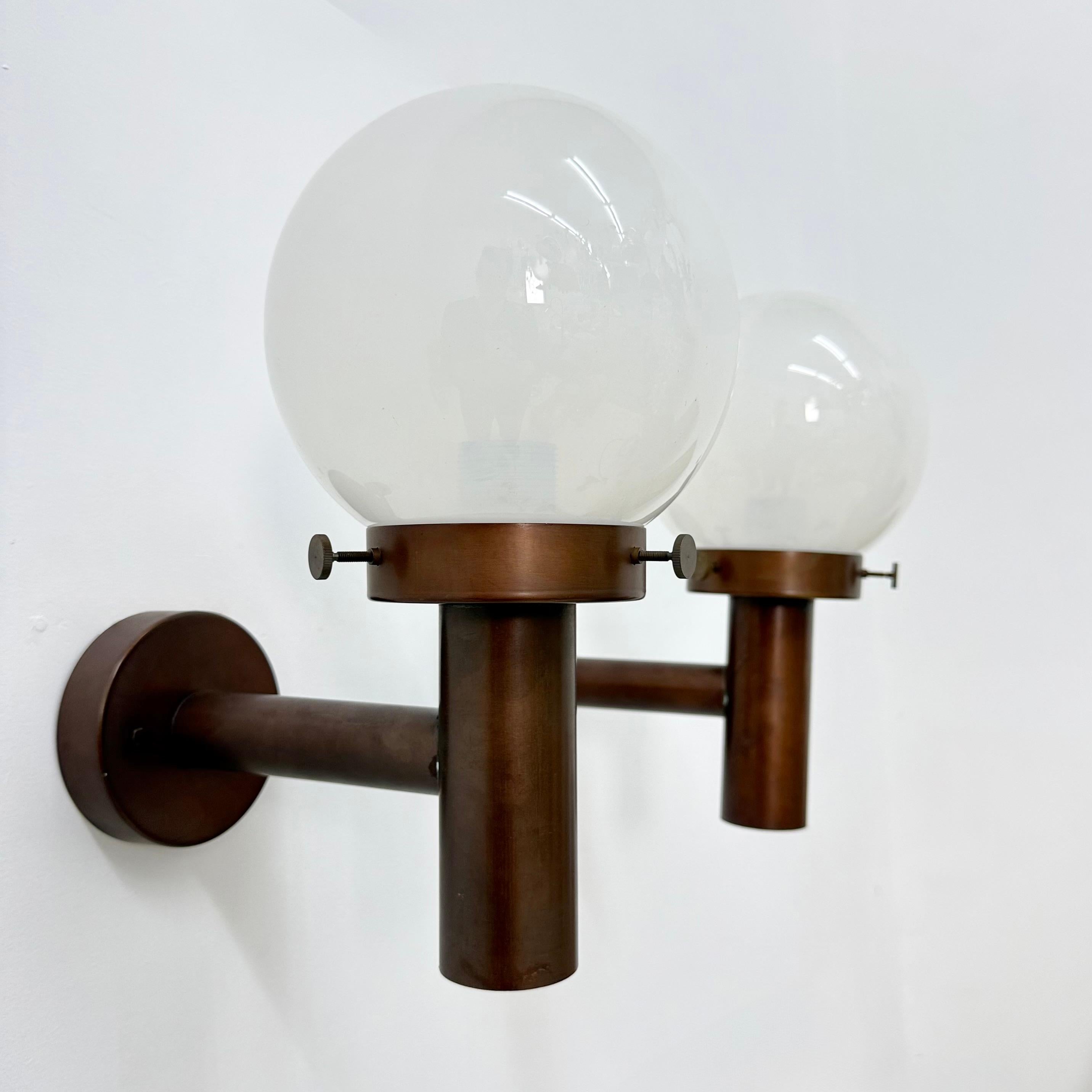 Set di 2 lampade da parete a globo in vetro di Lisa Pape Sweden , anni '70 in vendita 6