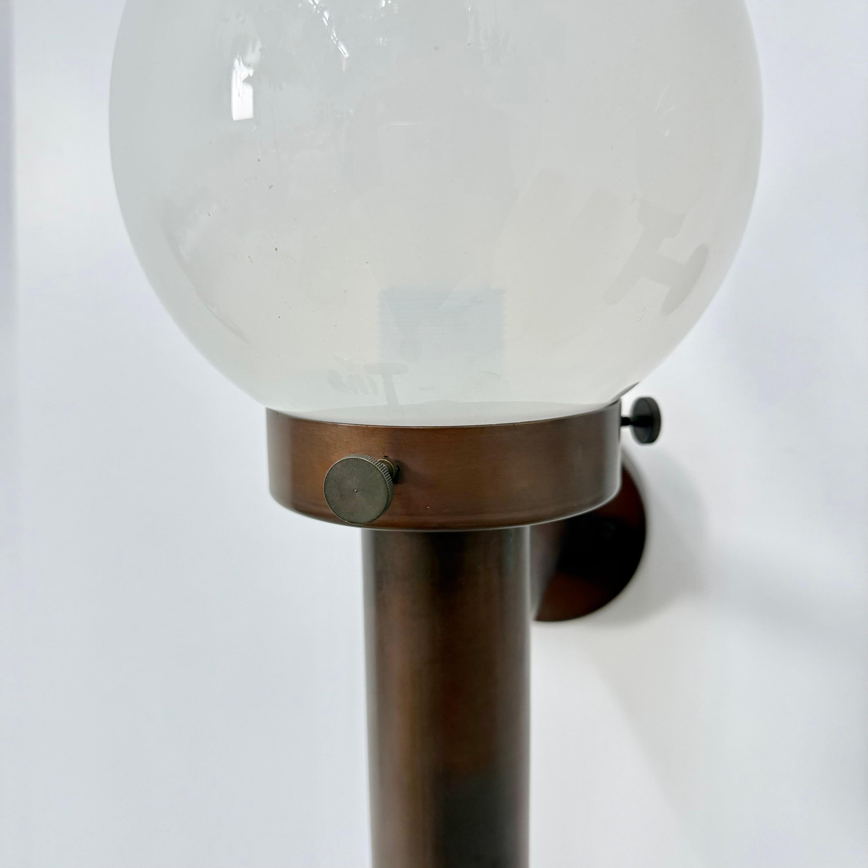 Set di 2 lampade da parete a globo in vetro di Lisa Pape Sweden , anni '70 in vendita 10