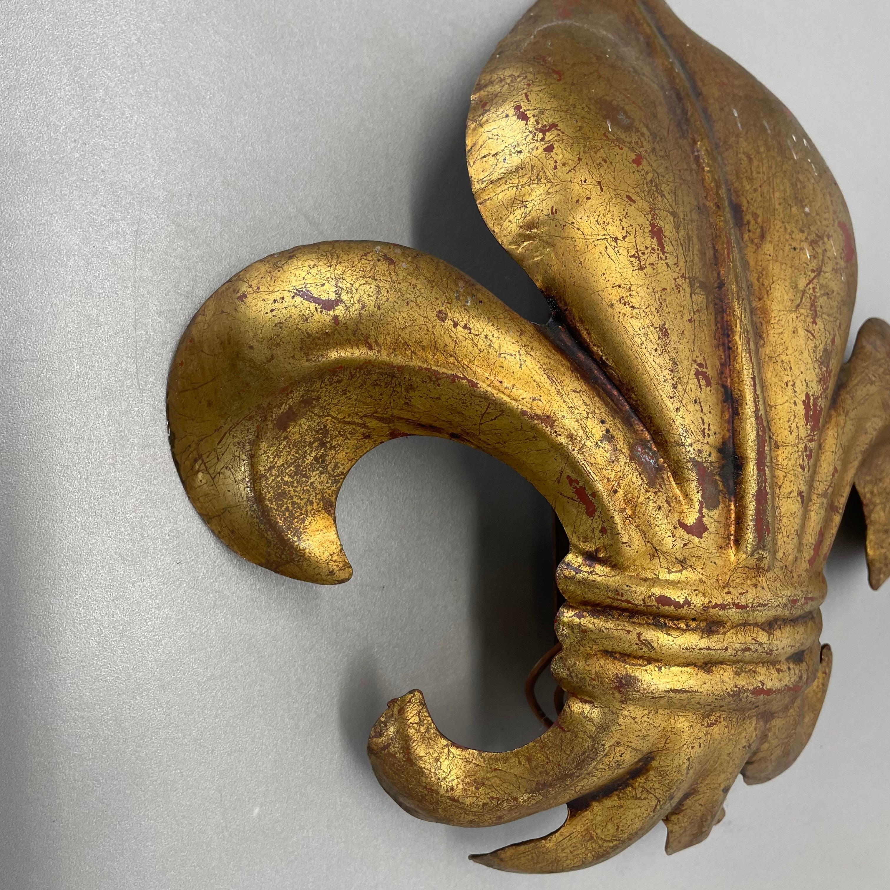 2er-Set goldene Florentiner „French Lily“  Wall Lights by Hans Kögl, Italien 1970er Jahre im Angebot 3