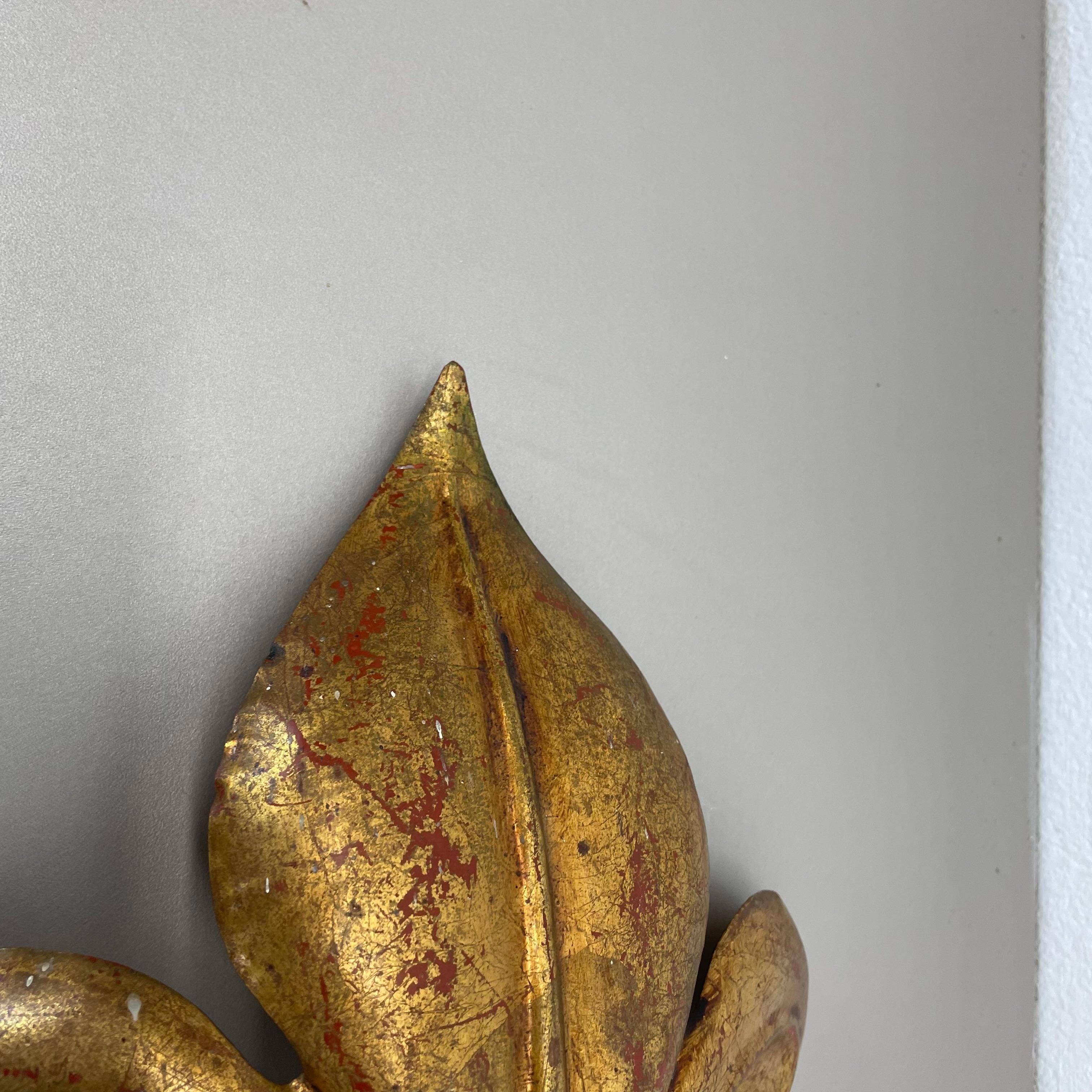 2er-Set goldene Florentiner „French Lily“  Wall Lights by Hans Kögl, Italien 1970er Jahre im Angebot 5