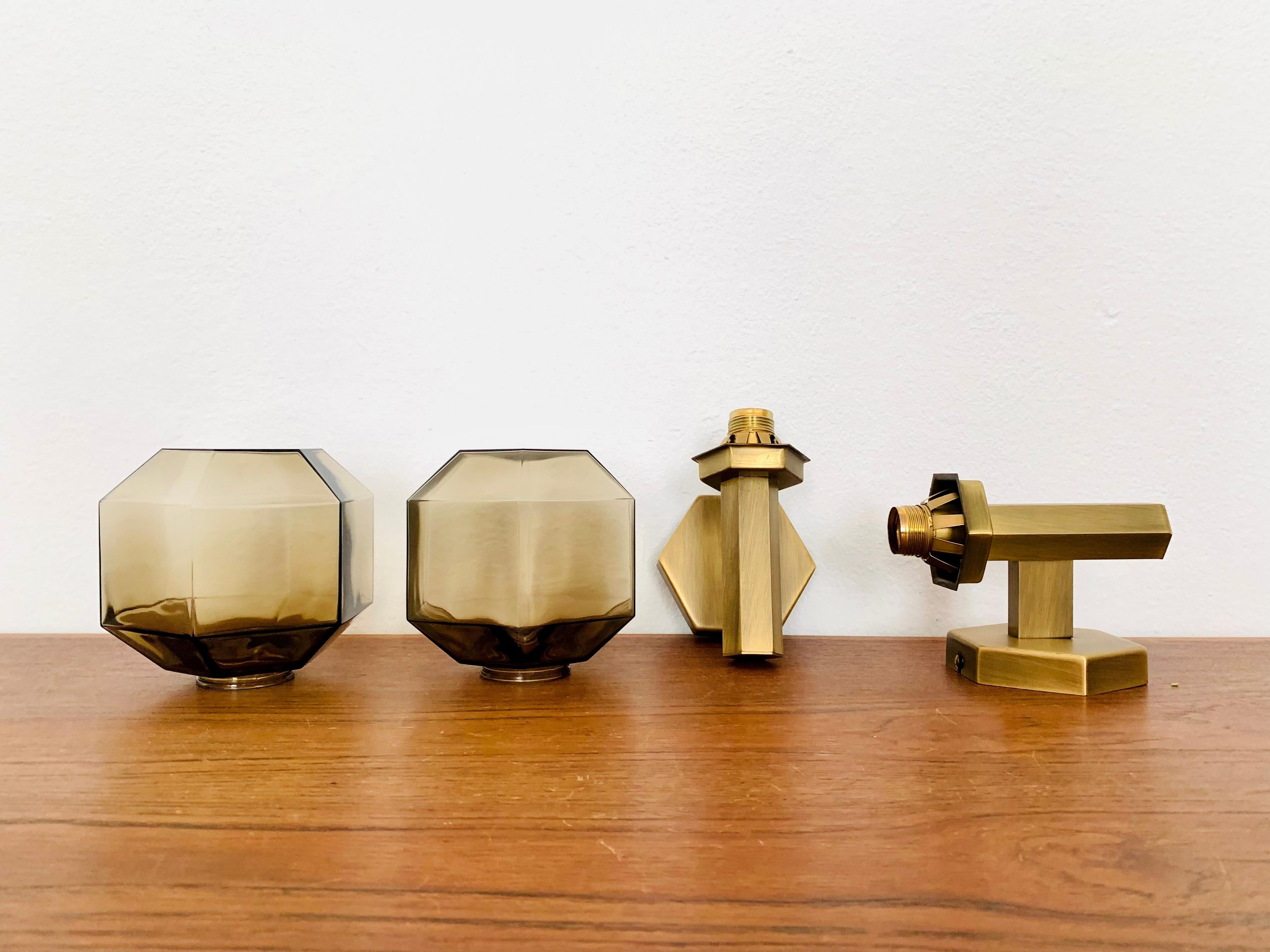 Lot de 2 appliques en verre fumé doré de Hillebrand en vente 7