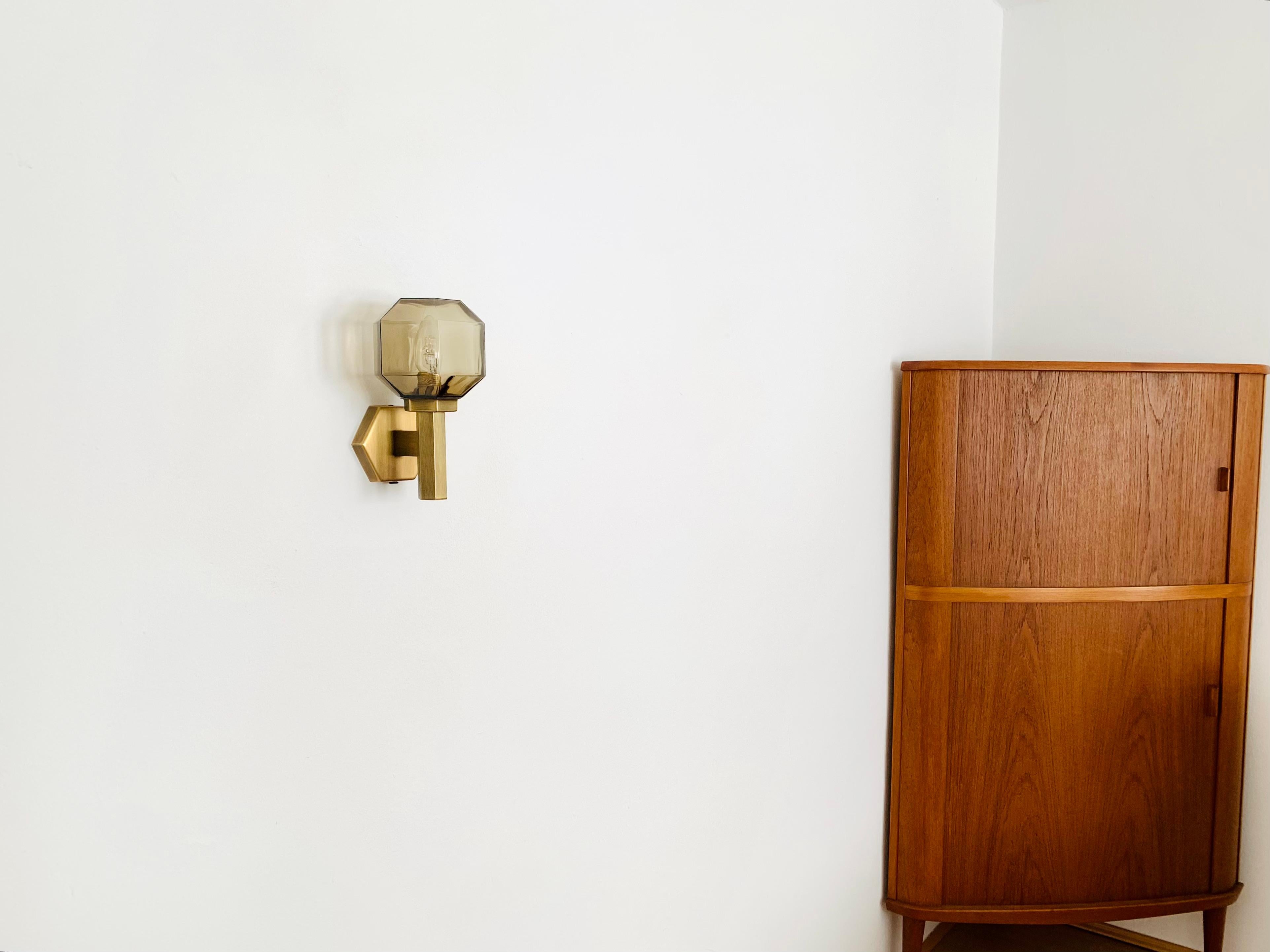 Lot de 2 appliques en verre fumé doré de Hillebrand en vente 1