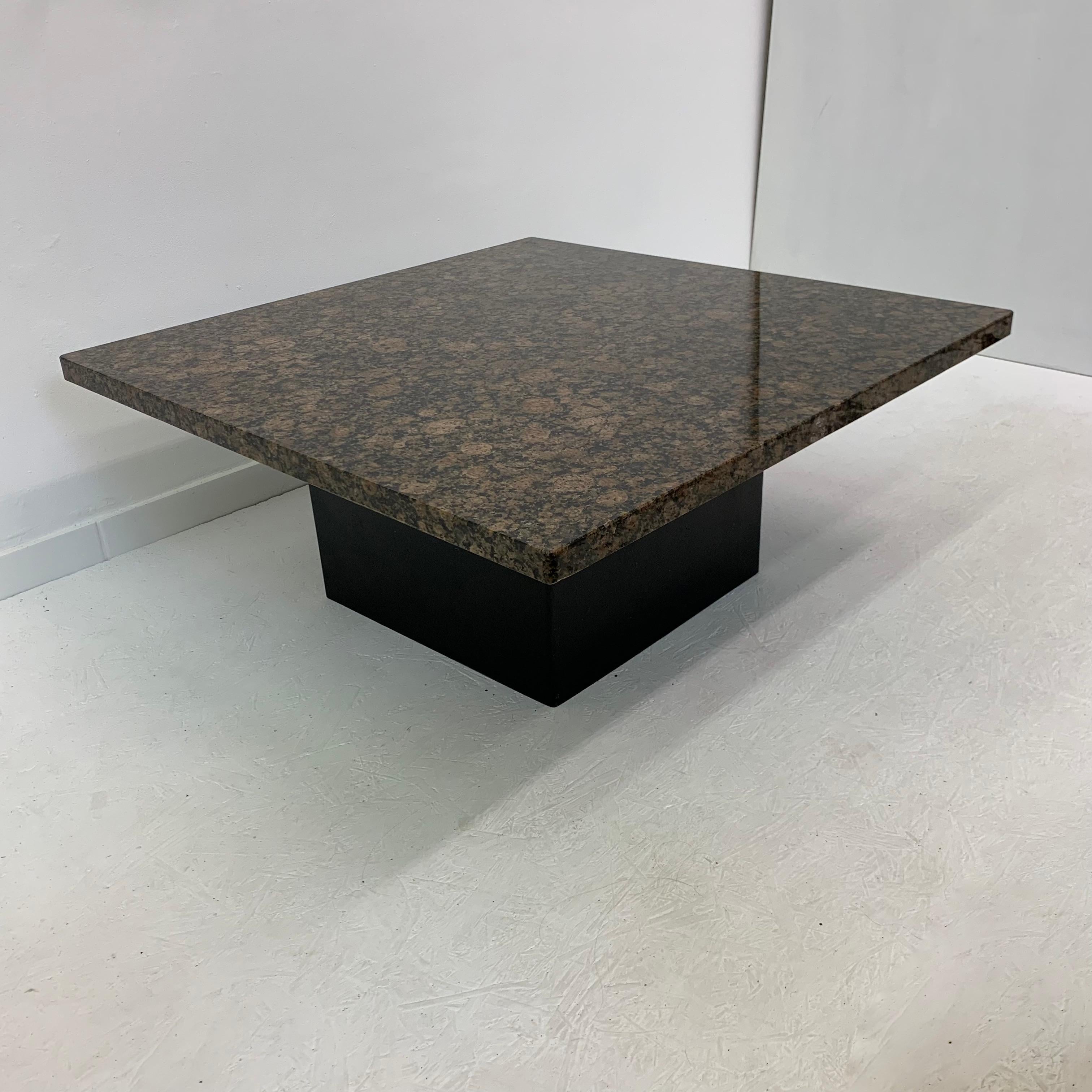 Set of 2 Granite Coffee / Side Tables, 1980’s For Sale 4