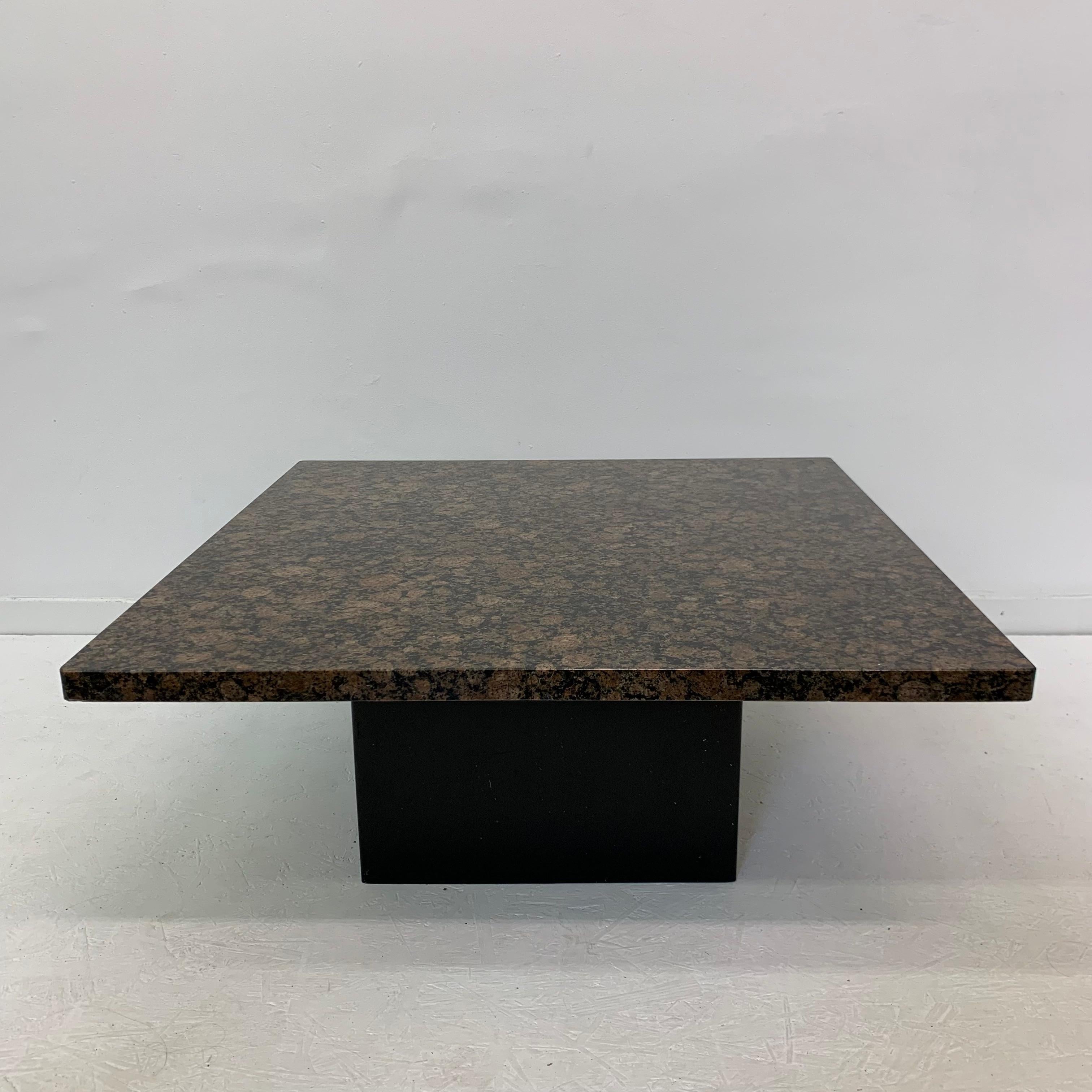 Set of 2 Granite Coffee / Side Tables, 1980’s For Sale 2