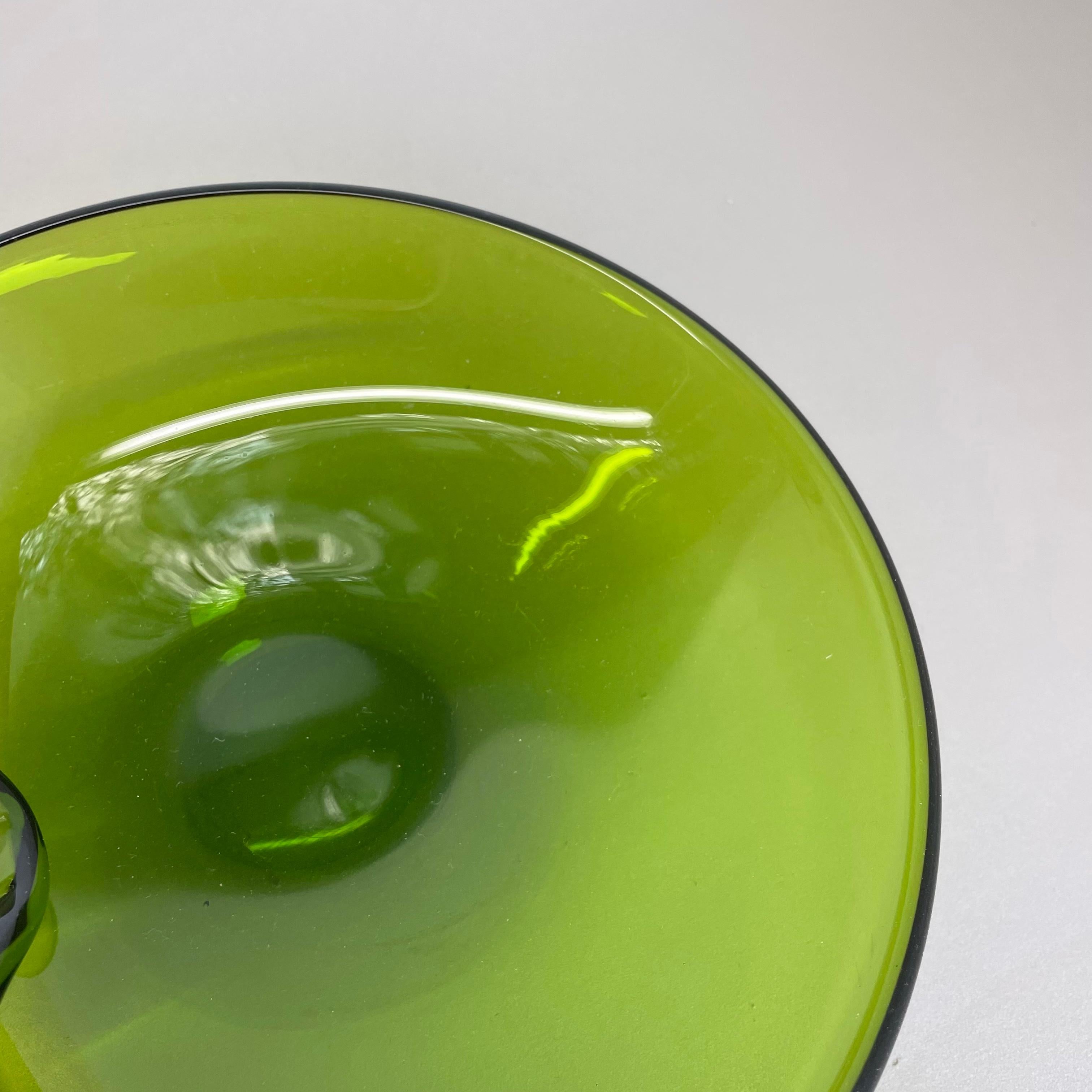 Ensemble de 2 bols en forme de coquille de verre vert de Per Lutken pour Holmegaard, Danemark, années 1960 en vente 3