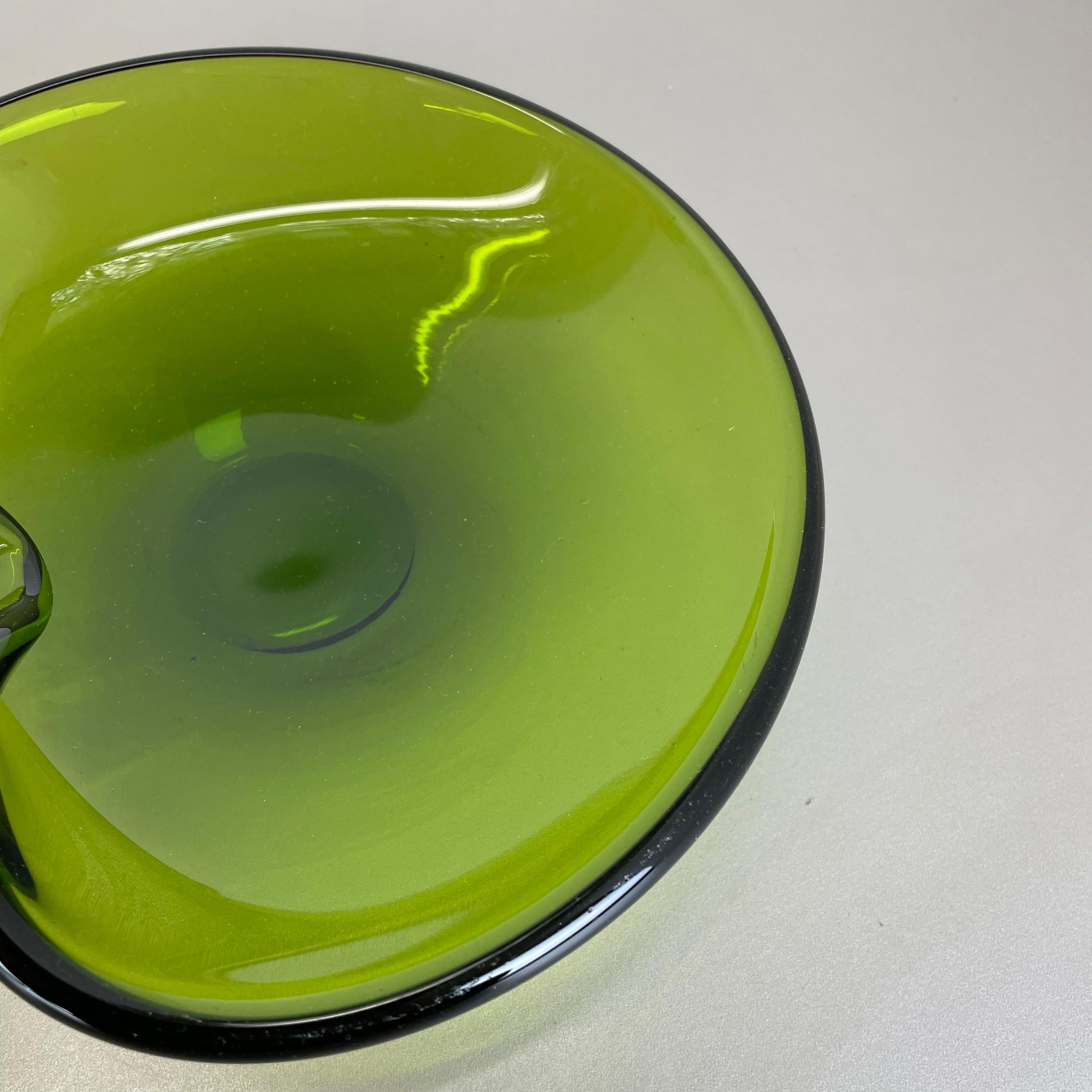 Set of 2 Green Glass Shell Bowls by Per Lutken for Holmegaard, Denmark, 1960s For Sale 4