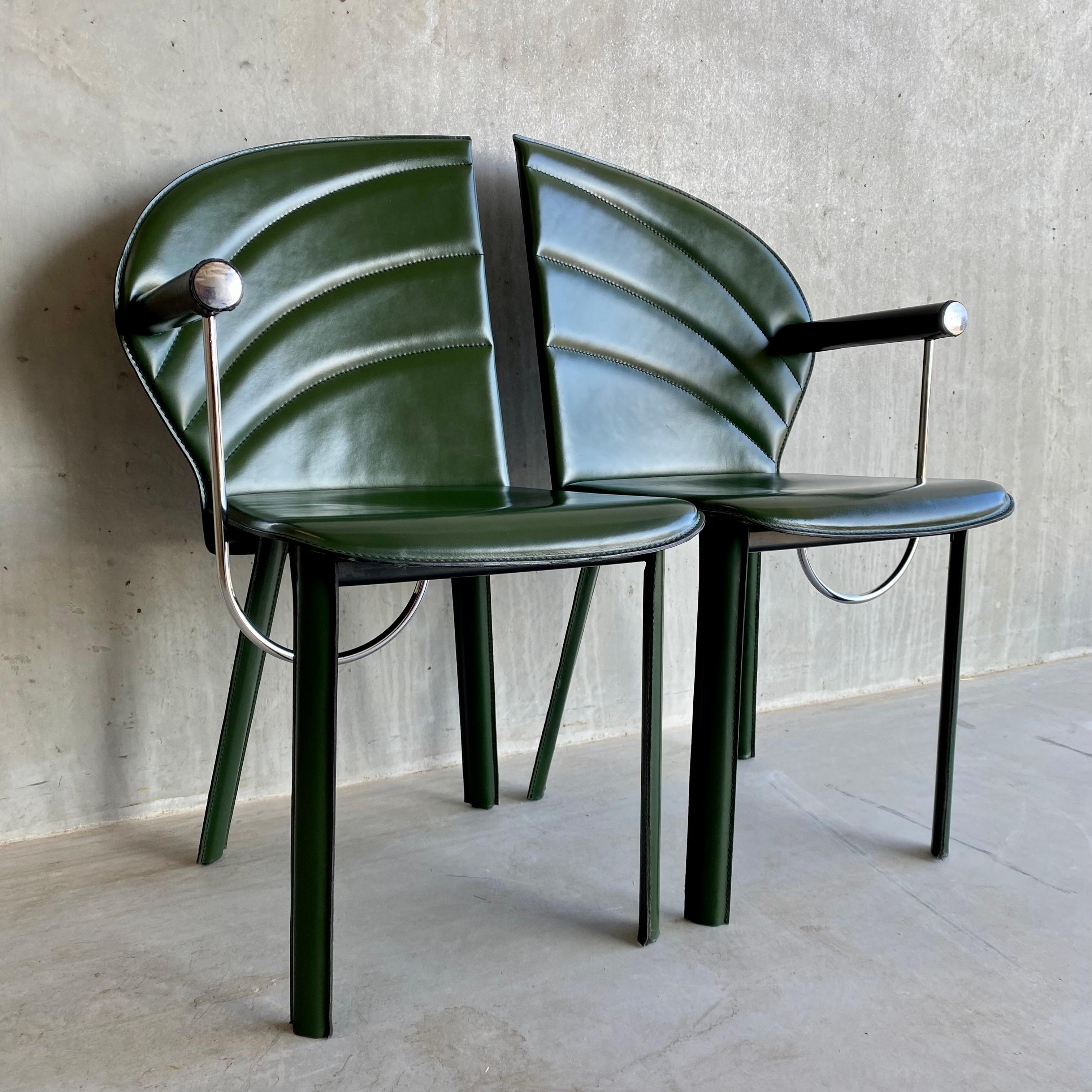 Set of 2 green leather arm chairs by Mario Morbidelli for Naos, Italy 1980S

Know-how is an art, something that is acquired over time. From the original industrial design project born FROM the idea of movement, Naos Action Design distinguished