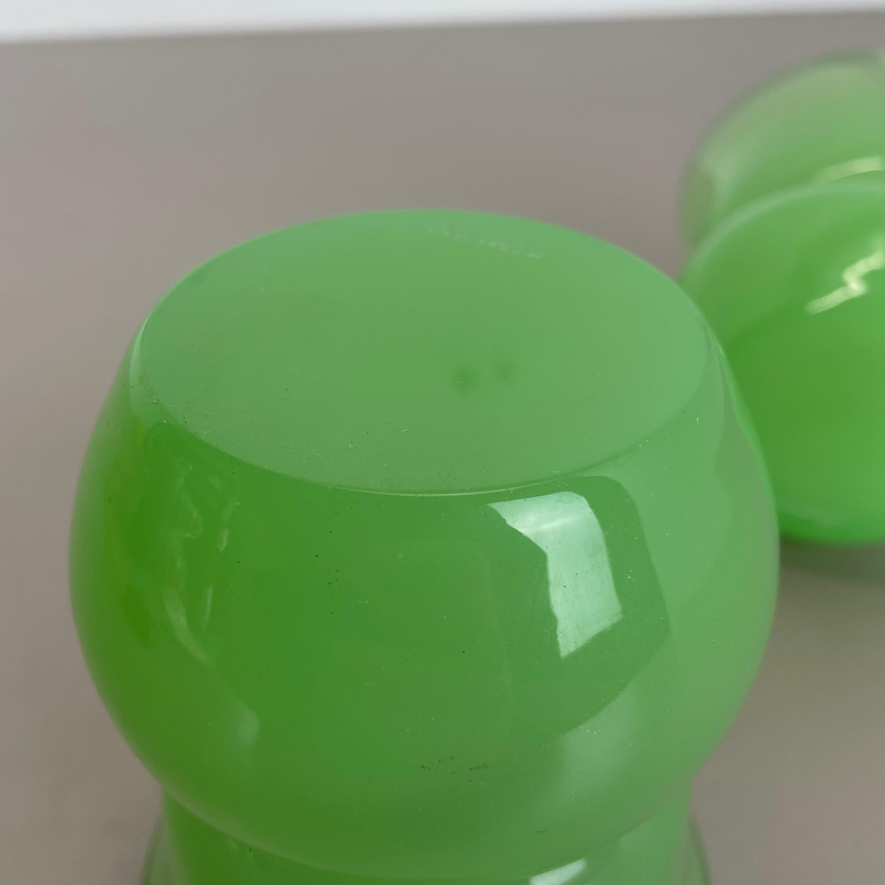 Set of 2 Green New Old Stock Murano Opaline Glass Vases by Gino Cenedese, 1960s For Sale 6