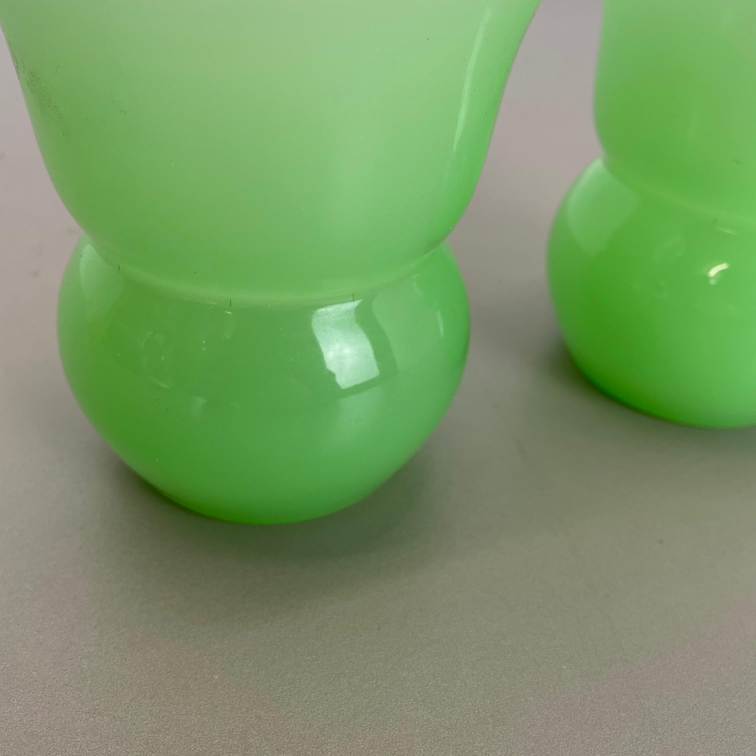 20th Century Set of 2 Green New Old Stock Murano Opaline Glass Vases by Gino Cenedese, 1960s For Sale
