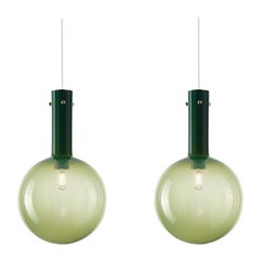 Ensemble de 2 lampes à suspension en sphaerae vert par Dechem Studio