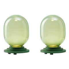 Ensemble de 2 lampes de bureau à capsule Stratos vertes par Dechem Studio