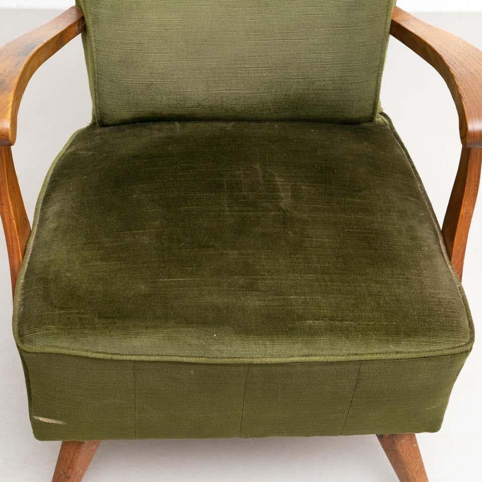 Set of 2 Green Velvet and Oak Wood Armchairs and a Sofa, circa 1950 For Sale 2