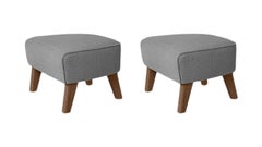 Conjunto de 2 Sillas Raf Simons Gris y Roble Ahumado Vidar 3 My Own Silla Reposapiés by Lassen
