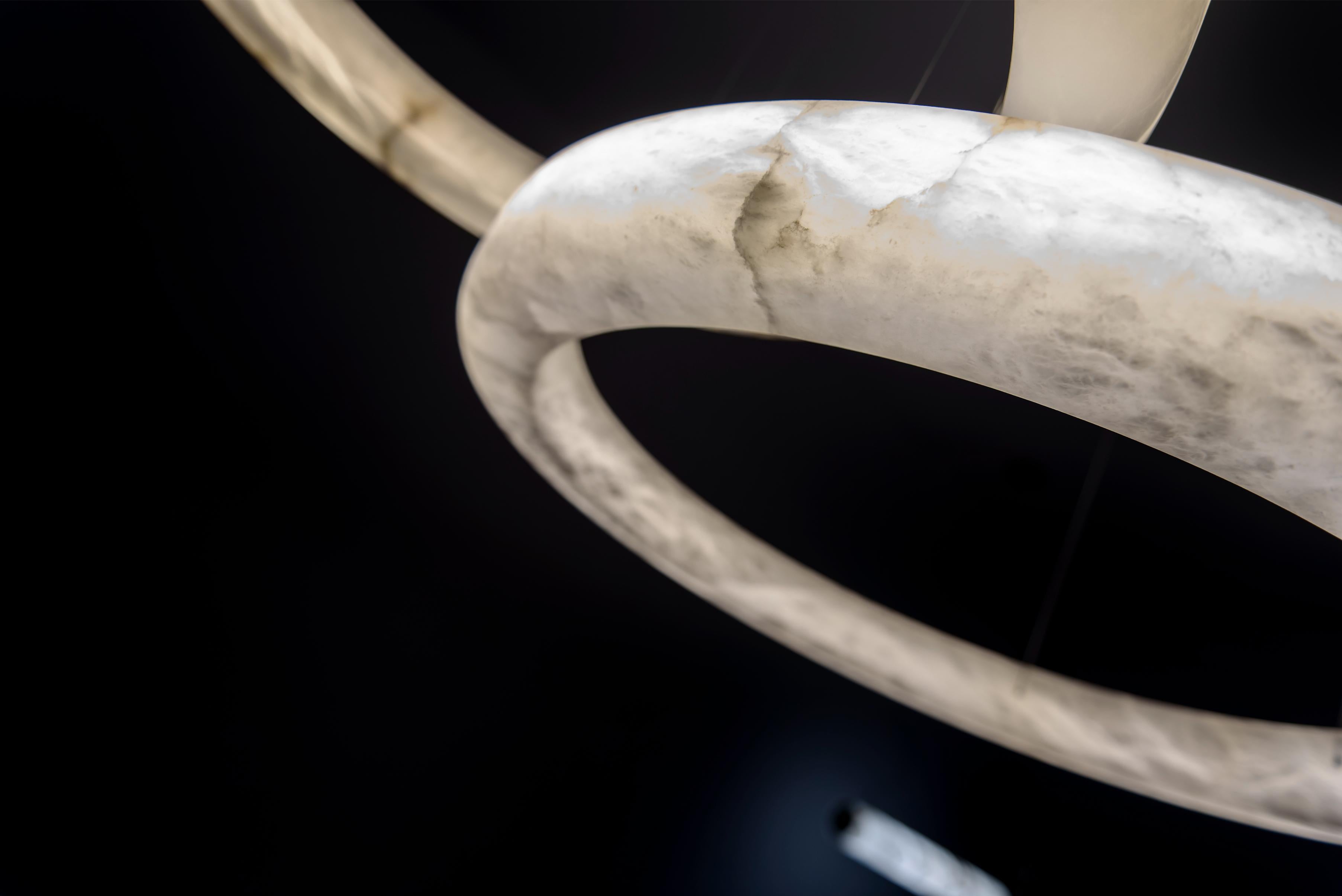 Altro Set di 2 lampade a sospensione Halos di United Alabaster in vendita