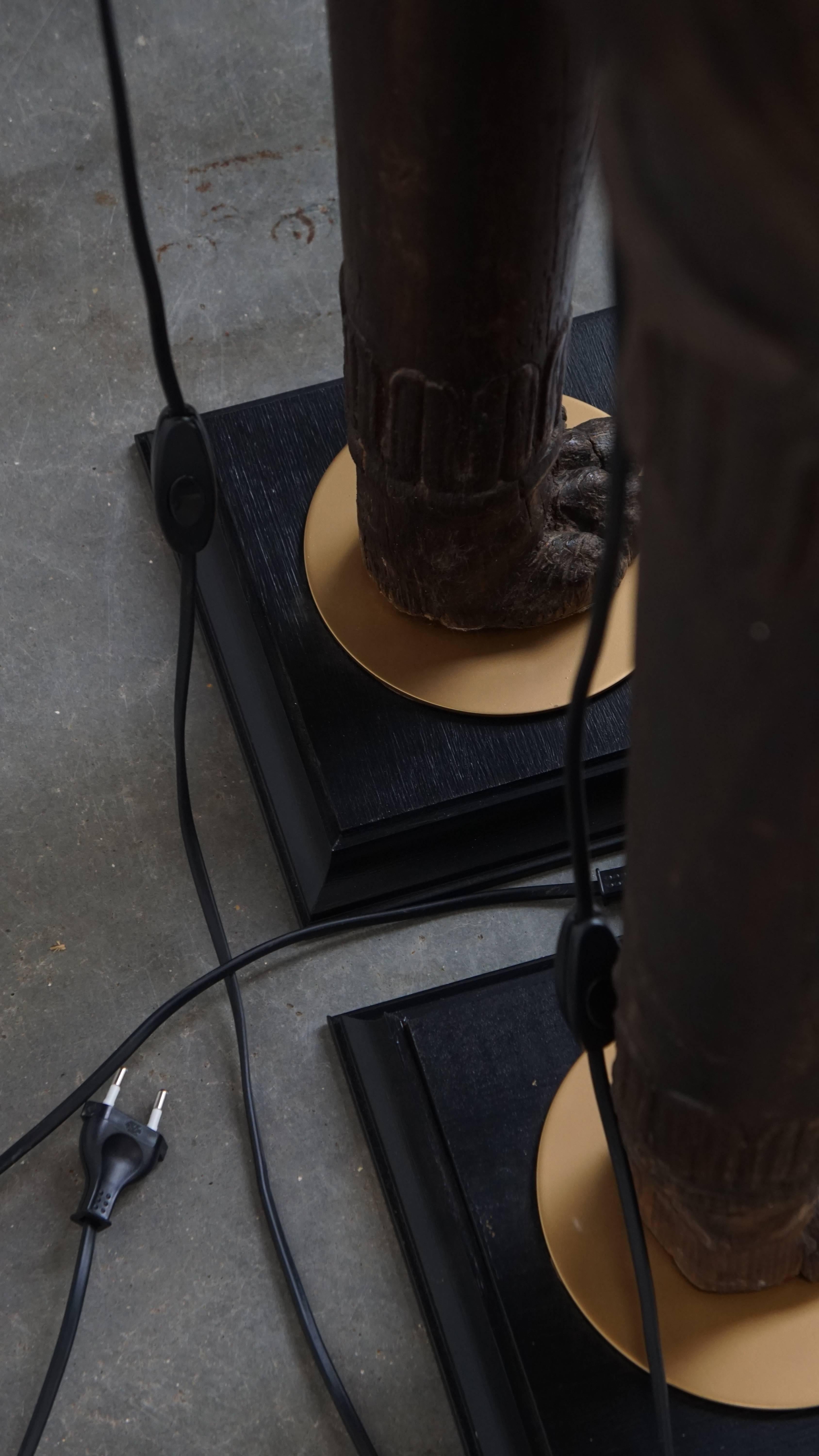 Set of 2 Hand-Carved Antique Wooden Floor Lamps with Lion Heads For Sale 5