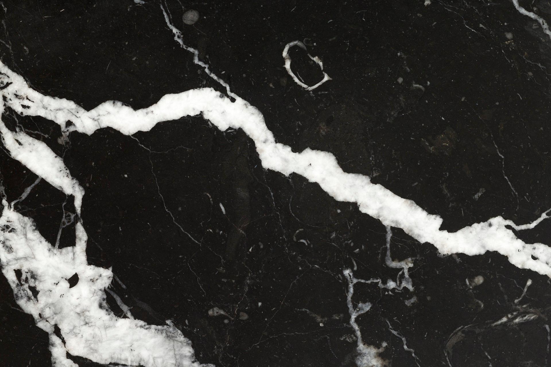 Satz von 2 handgefertigten Onice Bianco Onyx Armonia Vasen von Jacopo Simonetti im Angebot 11