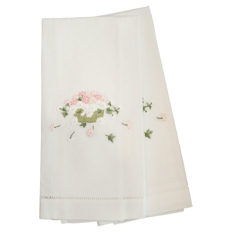 Set of 2 Hand Embroidered Linen Guest Towels with Flowers at 1stDibs