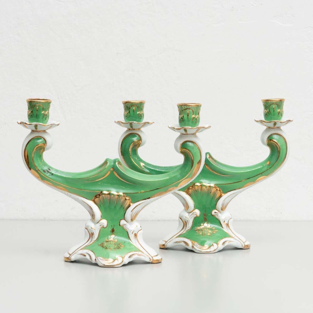 Spanish Set of 2 Hand Painted Ceramic Candle Holders, circa 1930 For Sale
