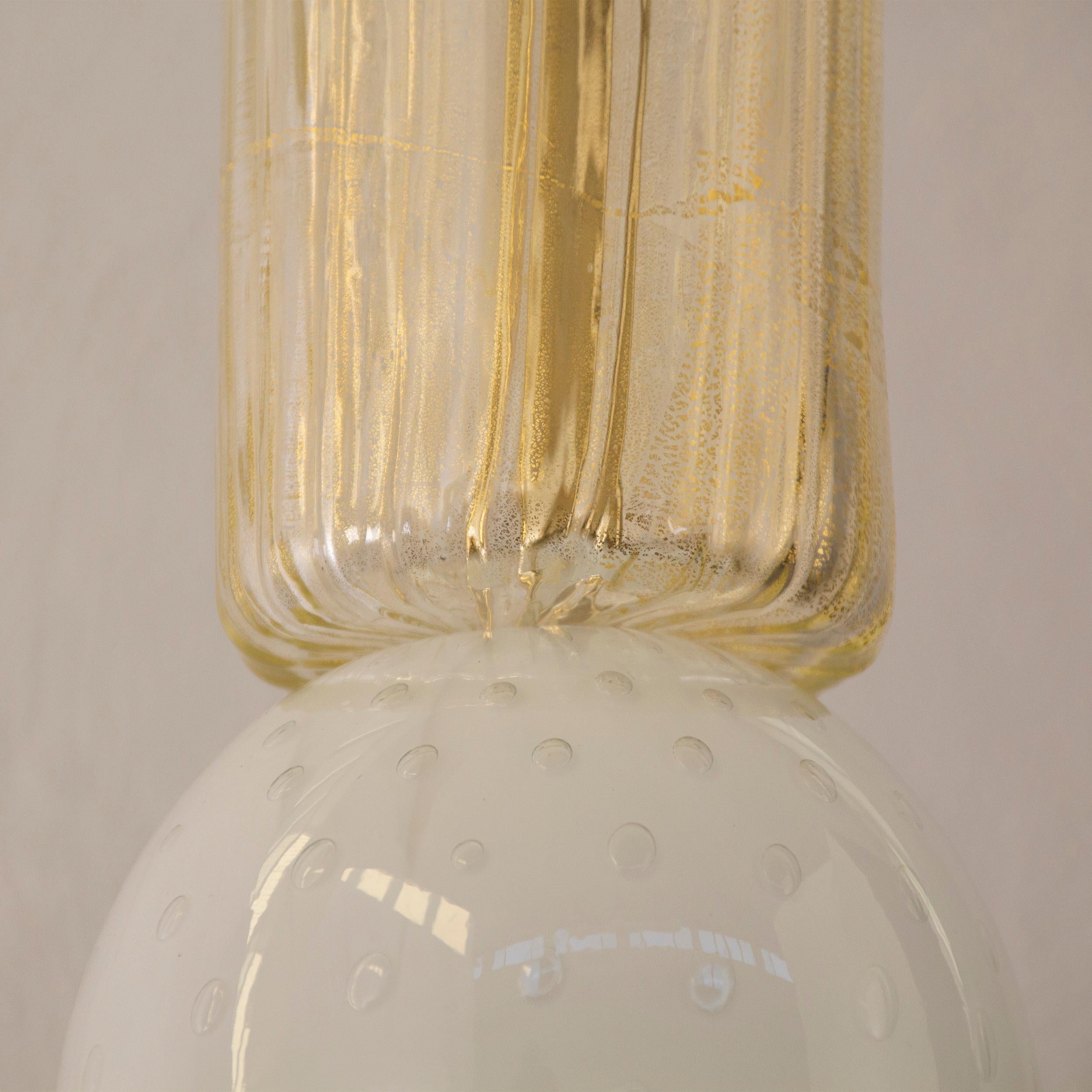 Set of 2 Handcrafted Murano Glass Table Lamps in Black, White and Gold, Italy For Sale 2