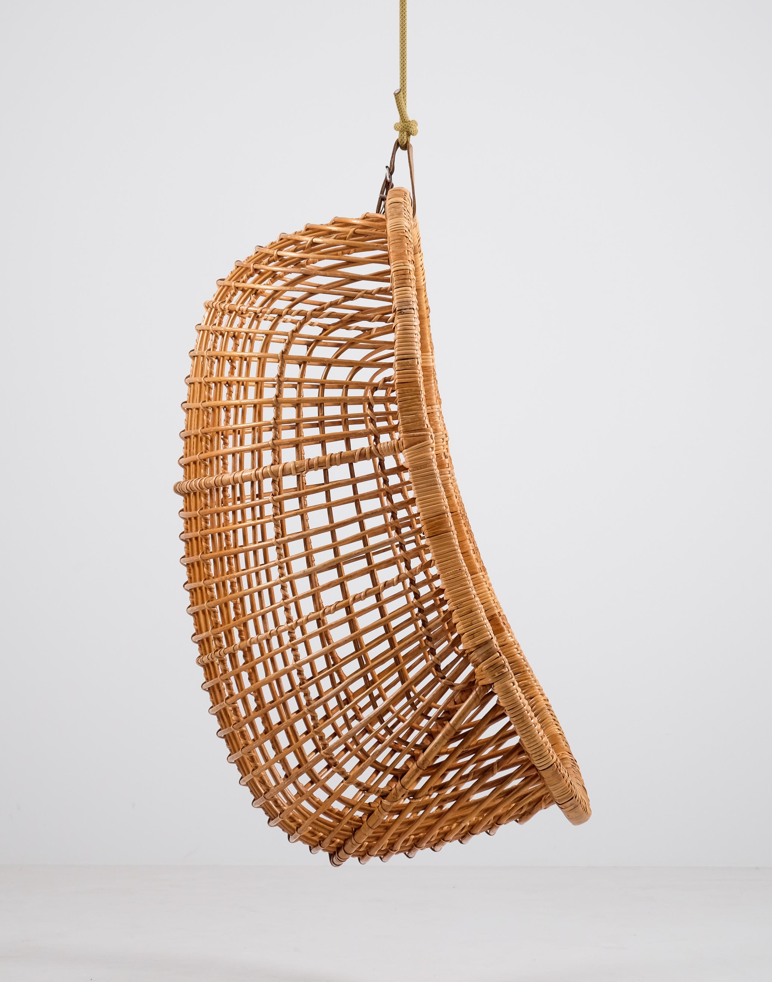 Set of 2 hanging chairs, Brazil, 1960s 3