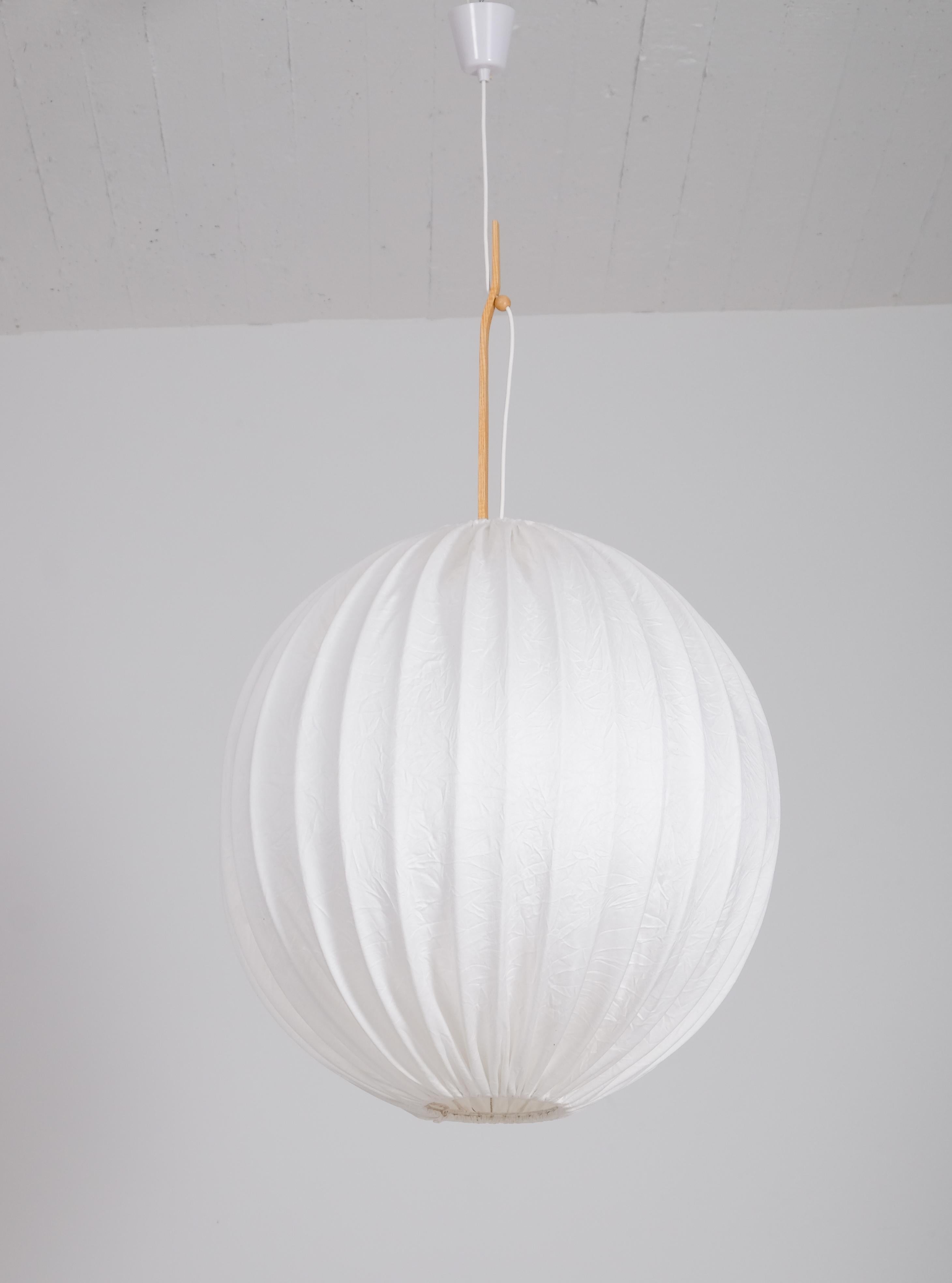 Scandinavo moderno Set di 2 pendenti Hans-Agne Jakobsson, 1960 in vendita