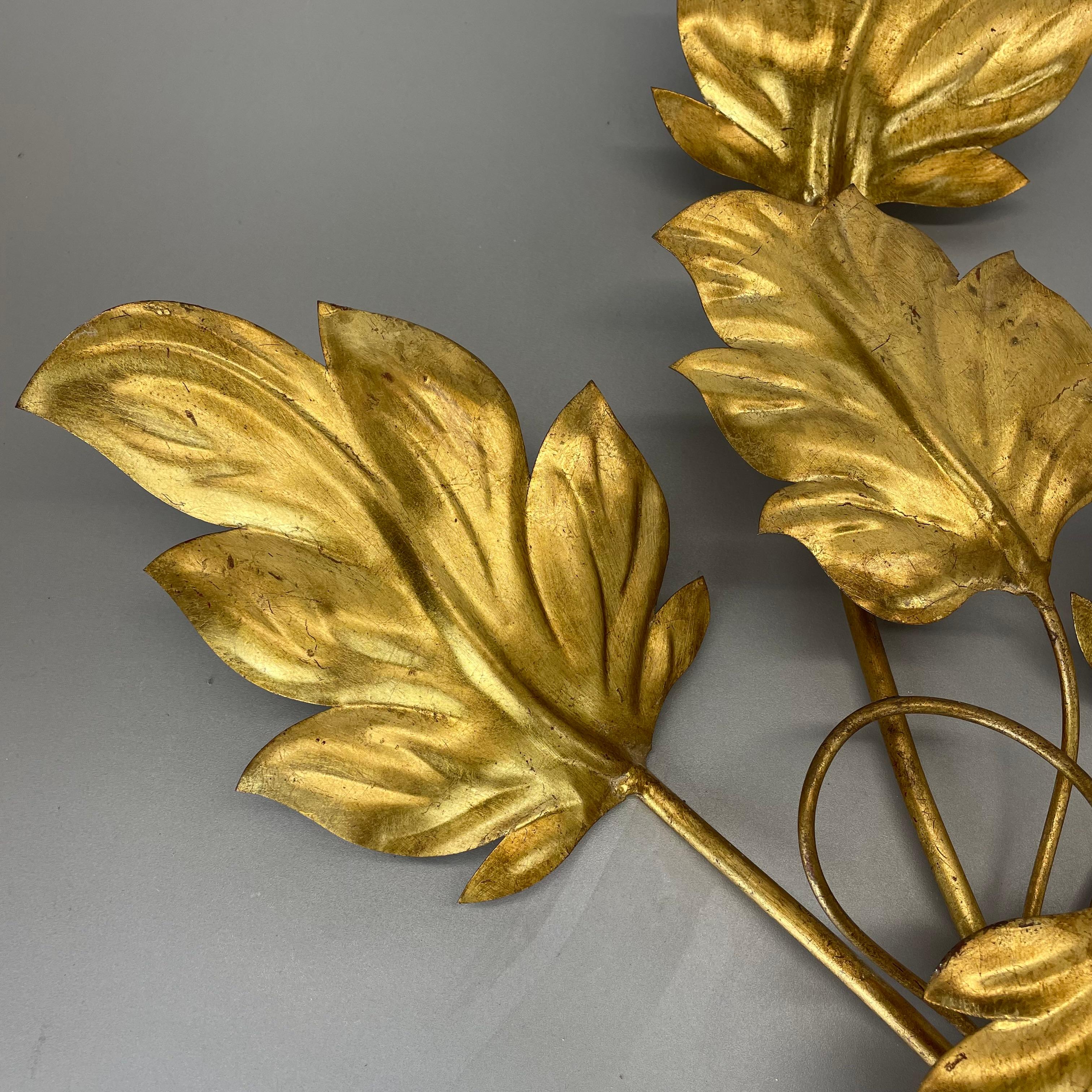 set of 2 Hans Kögl Style Golden Florentiner Leaf Wall Light Sconces, Italy, 1980 In Good Condition For Sale In Kirchlengern, DE