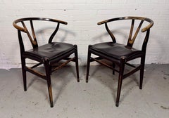 Juego de 2 sillas CH24 «Wishbone» de Hans Wegner / Carl Hansen & Son / Dinamarca, 2007
