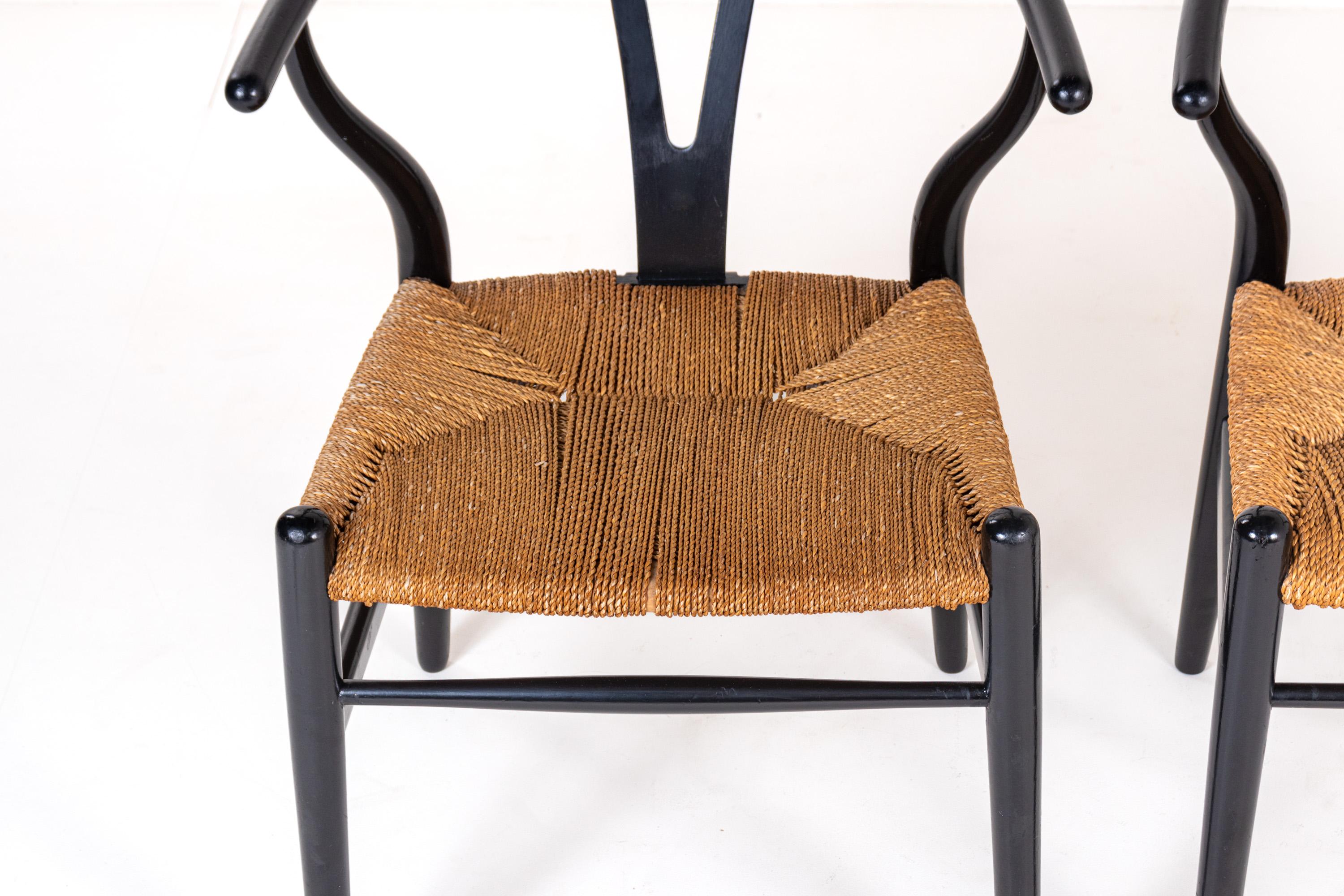 Bois Ensemble de 2 chaises Hans Wegner CH24 Wishbone en vente